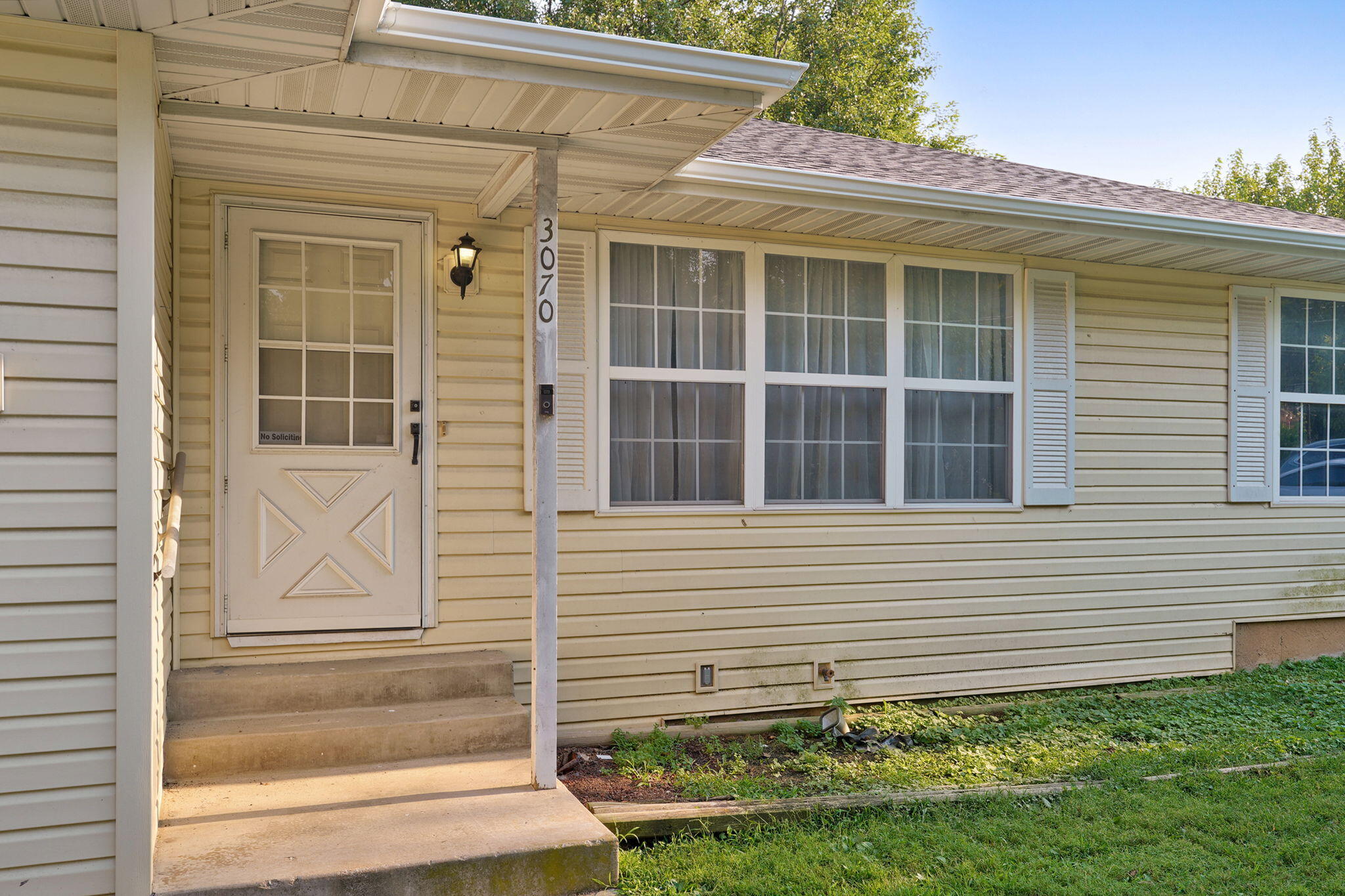 3070 West Calhoun Street Property Photo 4