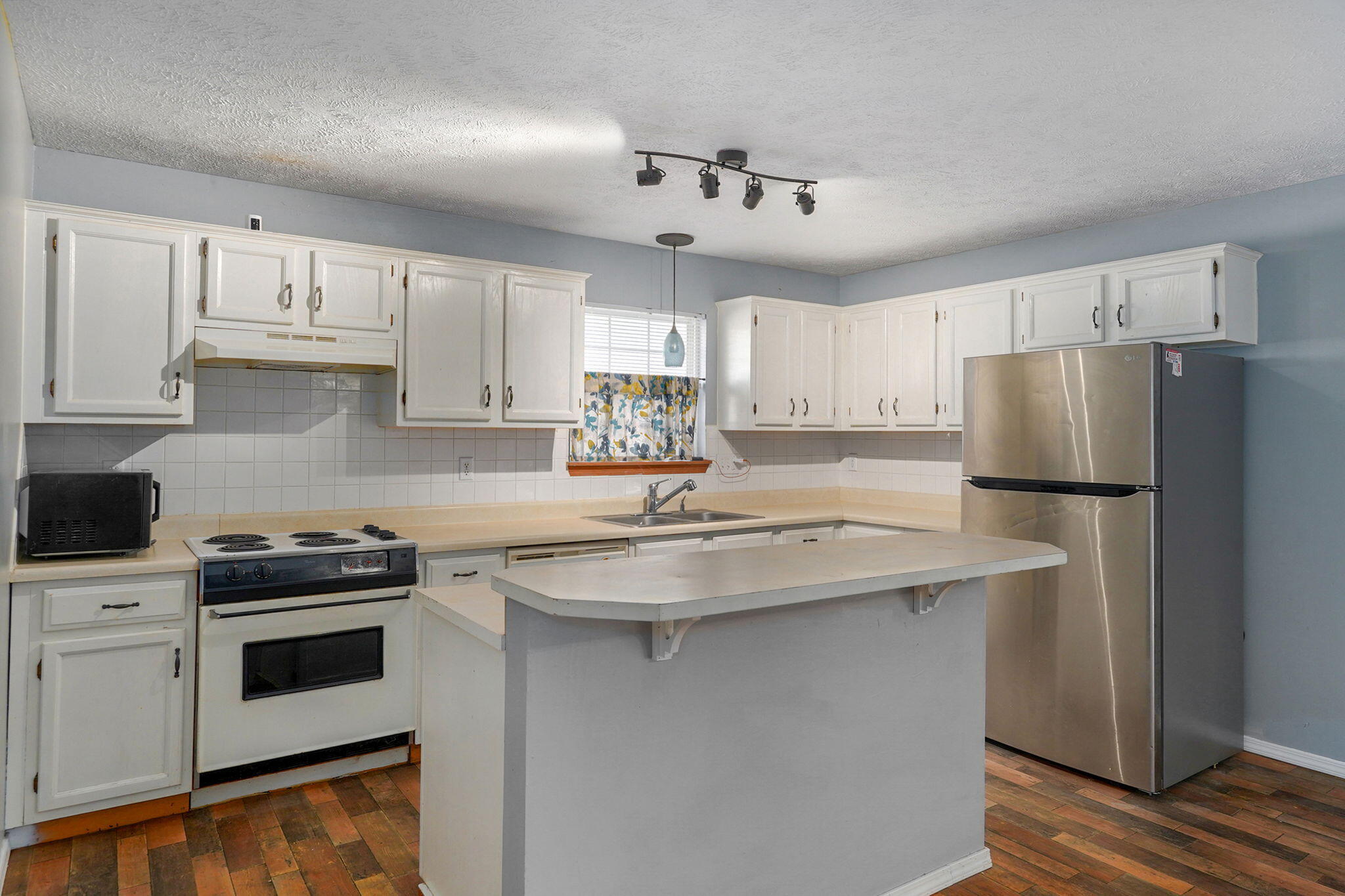 3070 West Calhoun Street Property Photo 11