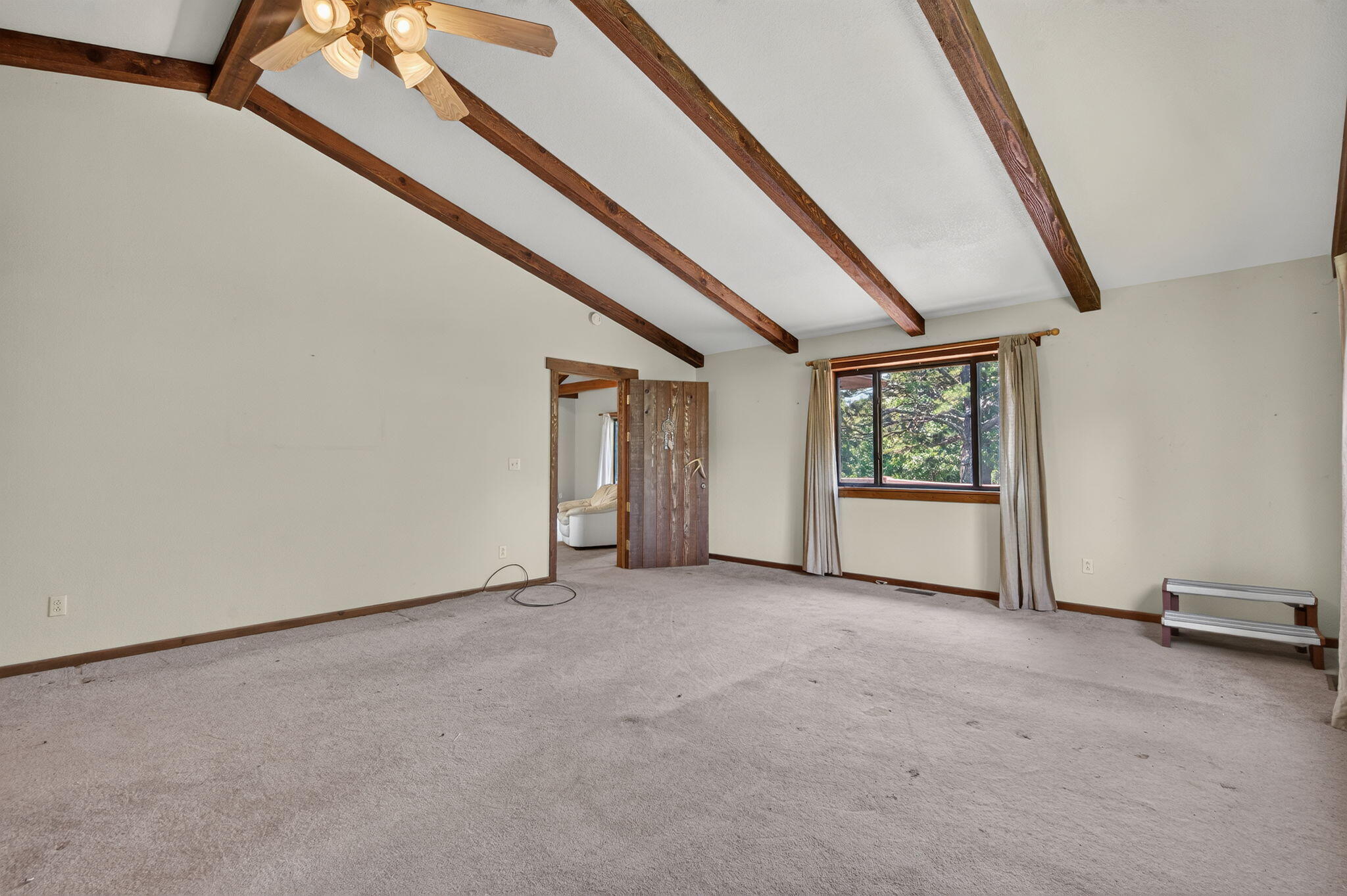 9622 Stonegate Drive Property Photo 11