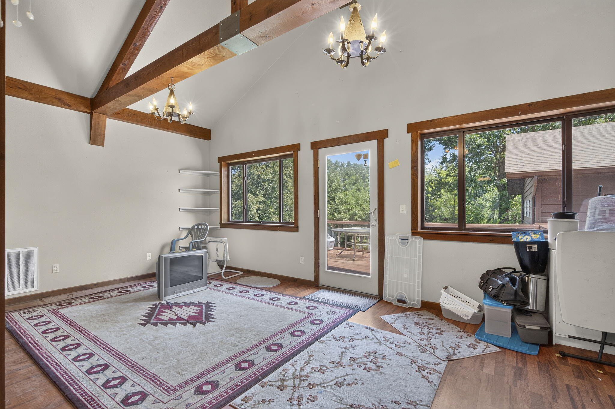 9622 Stonegate Drive Property Photo 13
