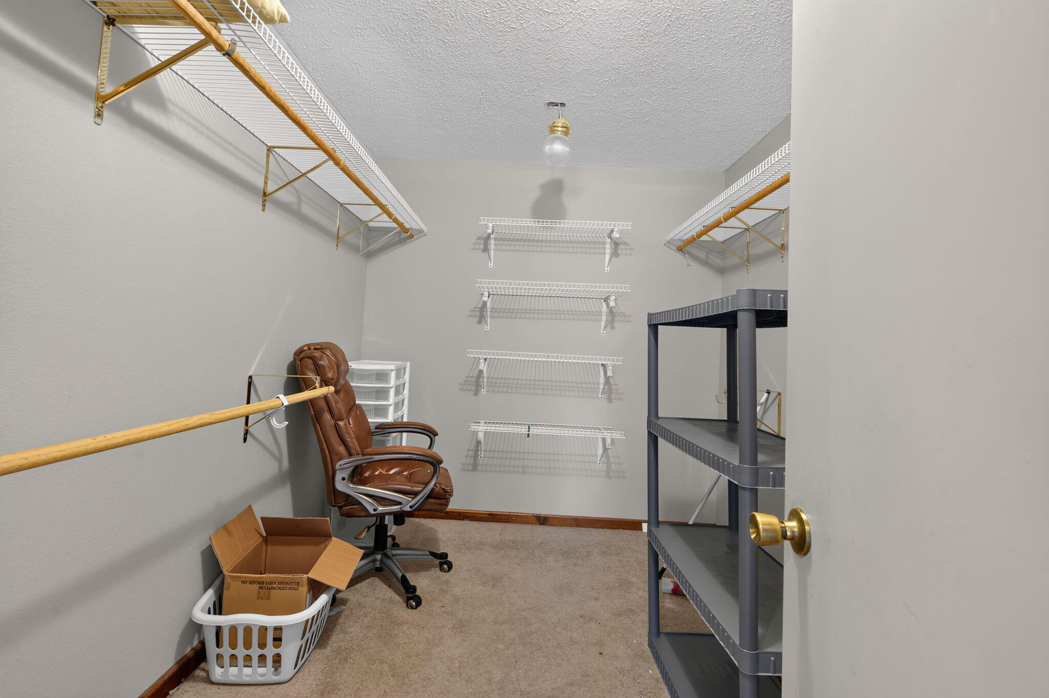 9622 Stonegate Drive Property Photo 20