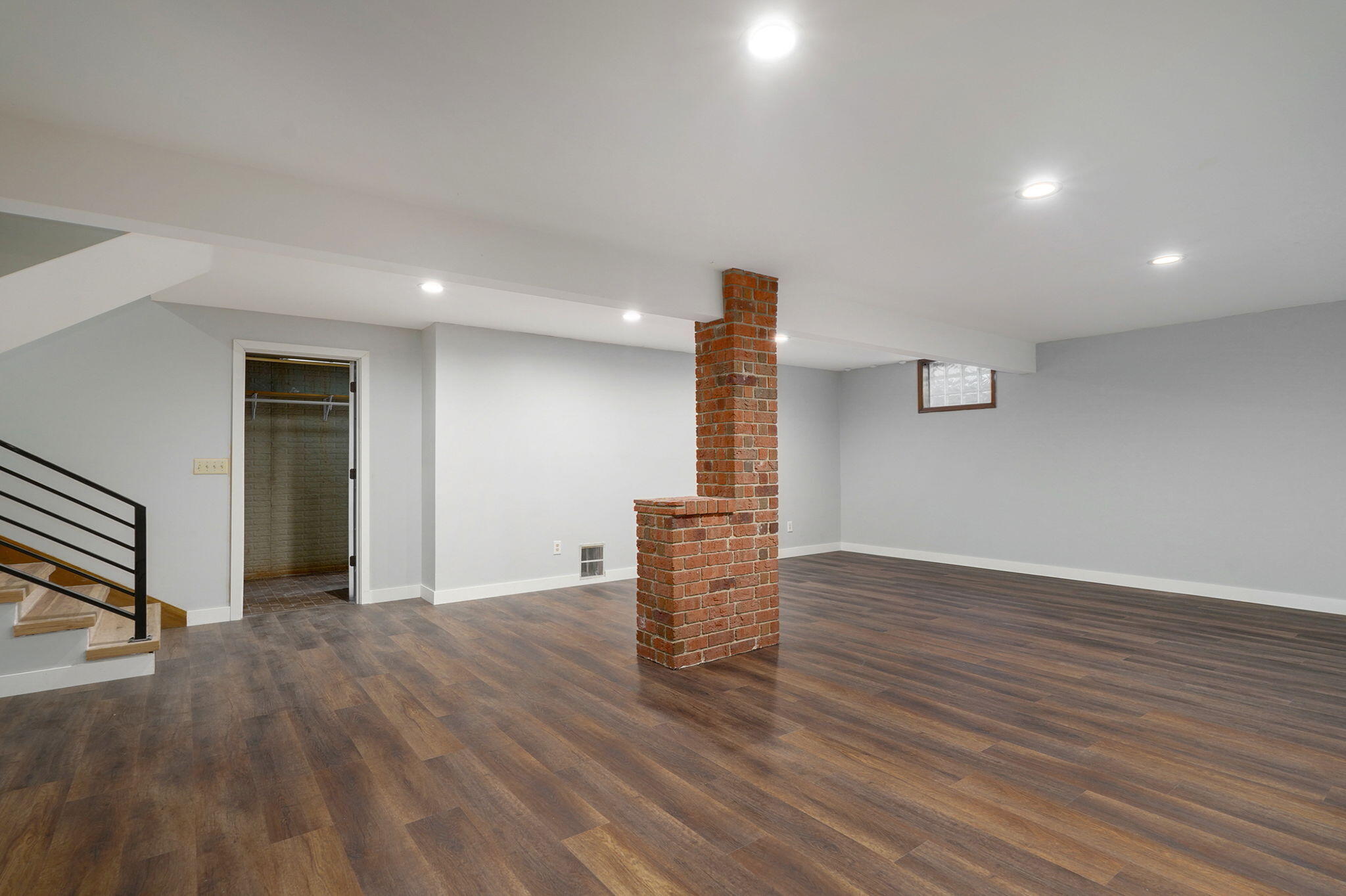 1028 East Manchester Drive Property Photo 33