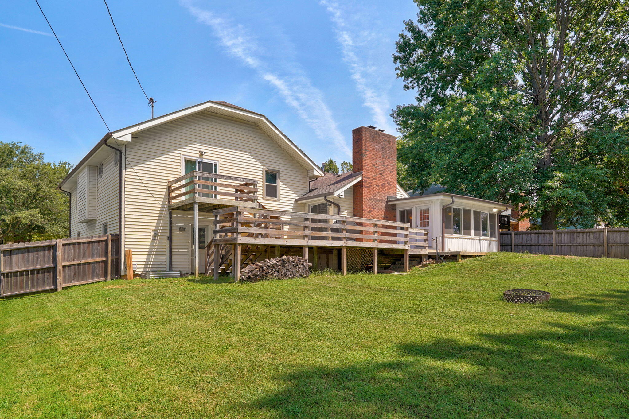 1028 East Manchester Drive Property Photo 45