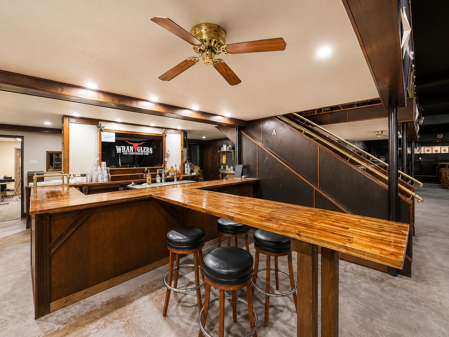 625 State Highway 165 Property Photo 26