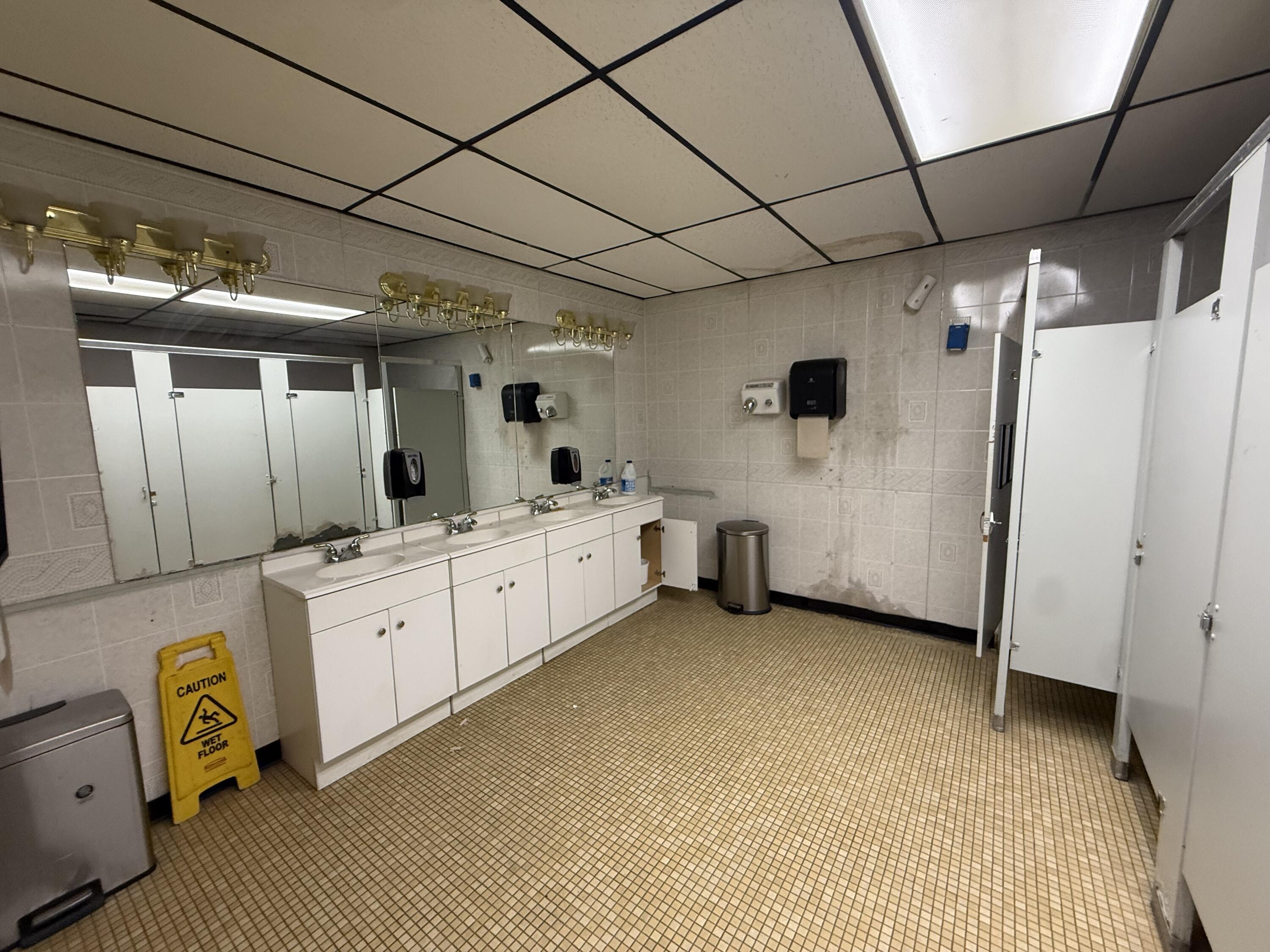 625 State Highway 165 Property Photo 42
