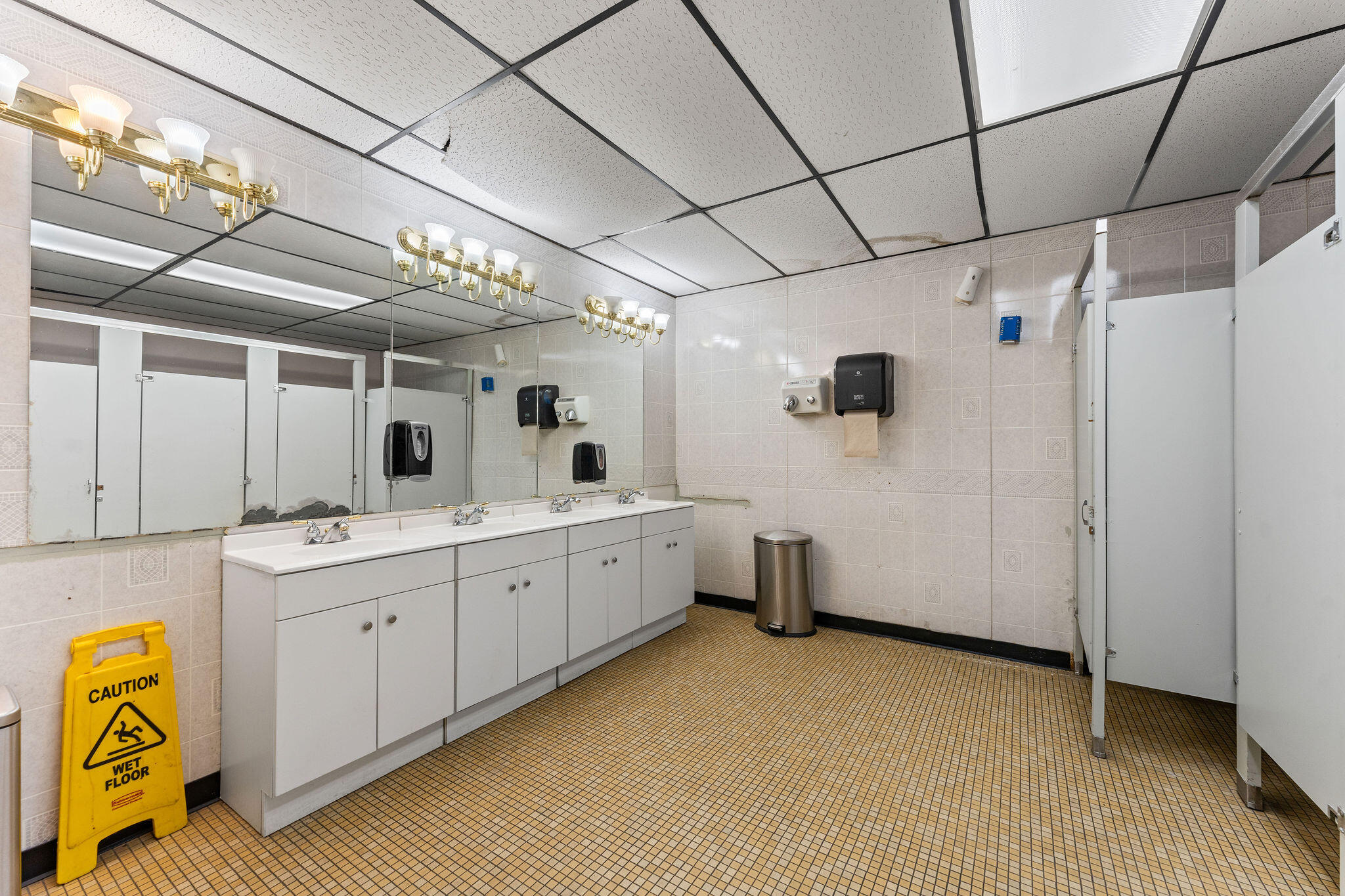 625 State Highway 165 Property Photo 56