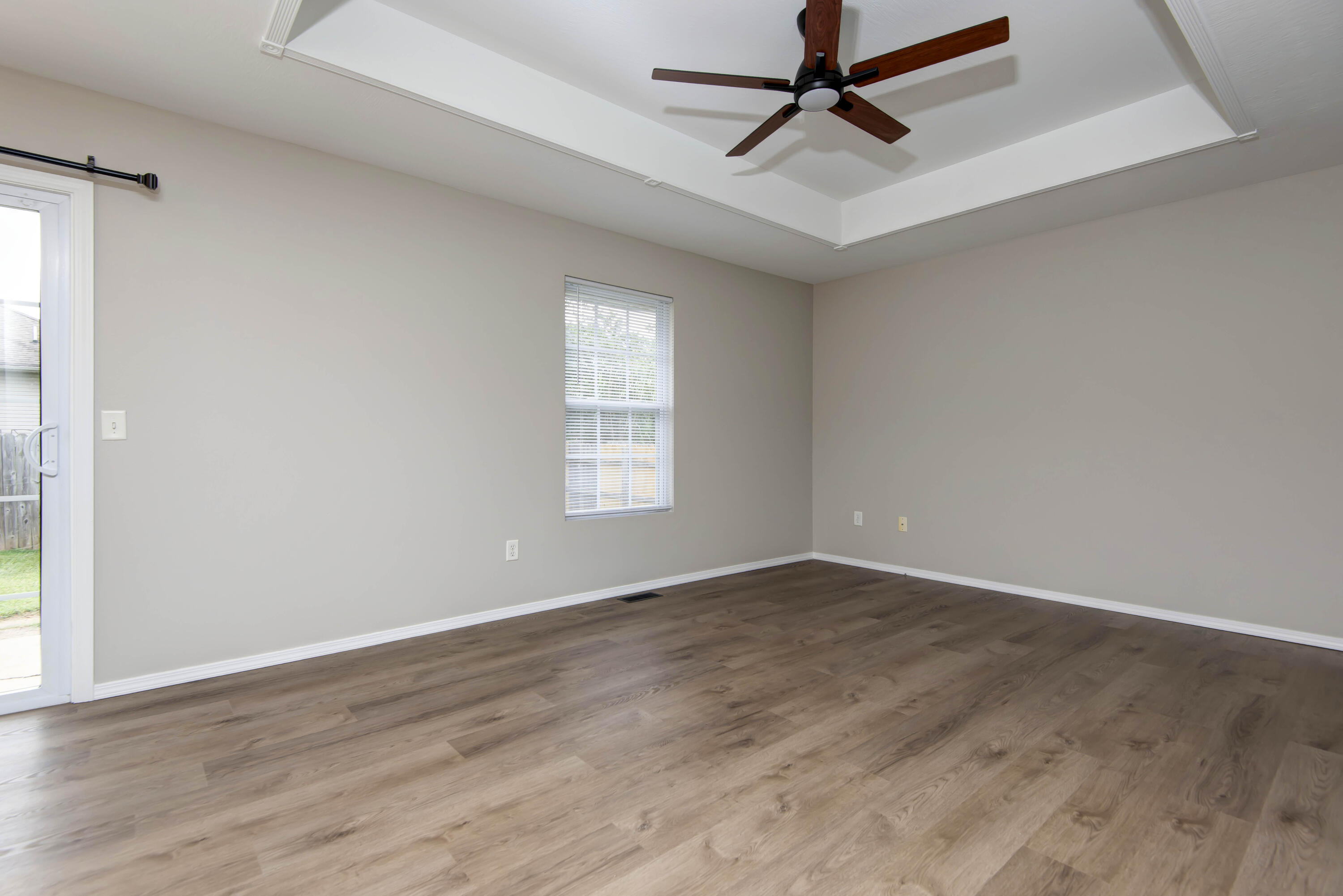2463 West Cedar Creek Drive Property Photo 6