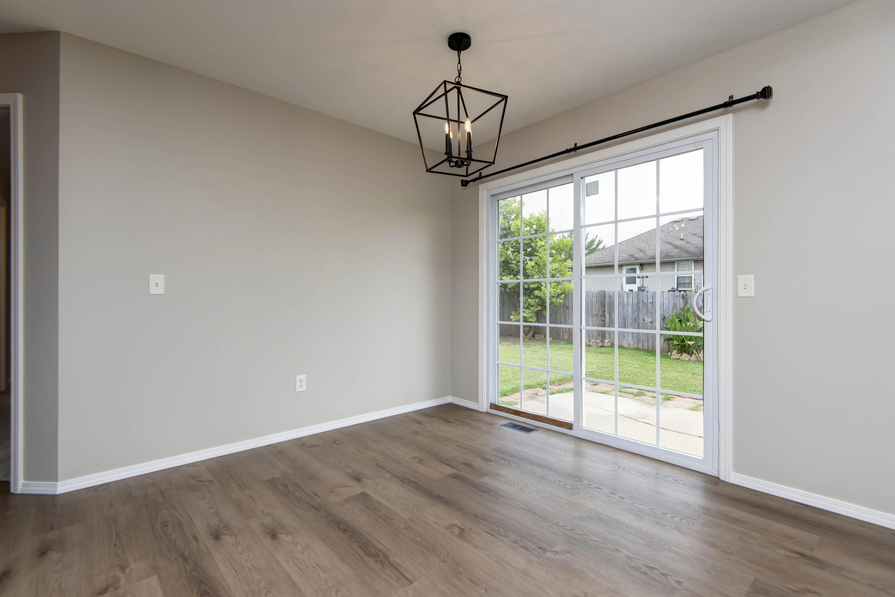 2463 West Cedar Creek Drive Property Photo 10
