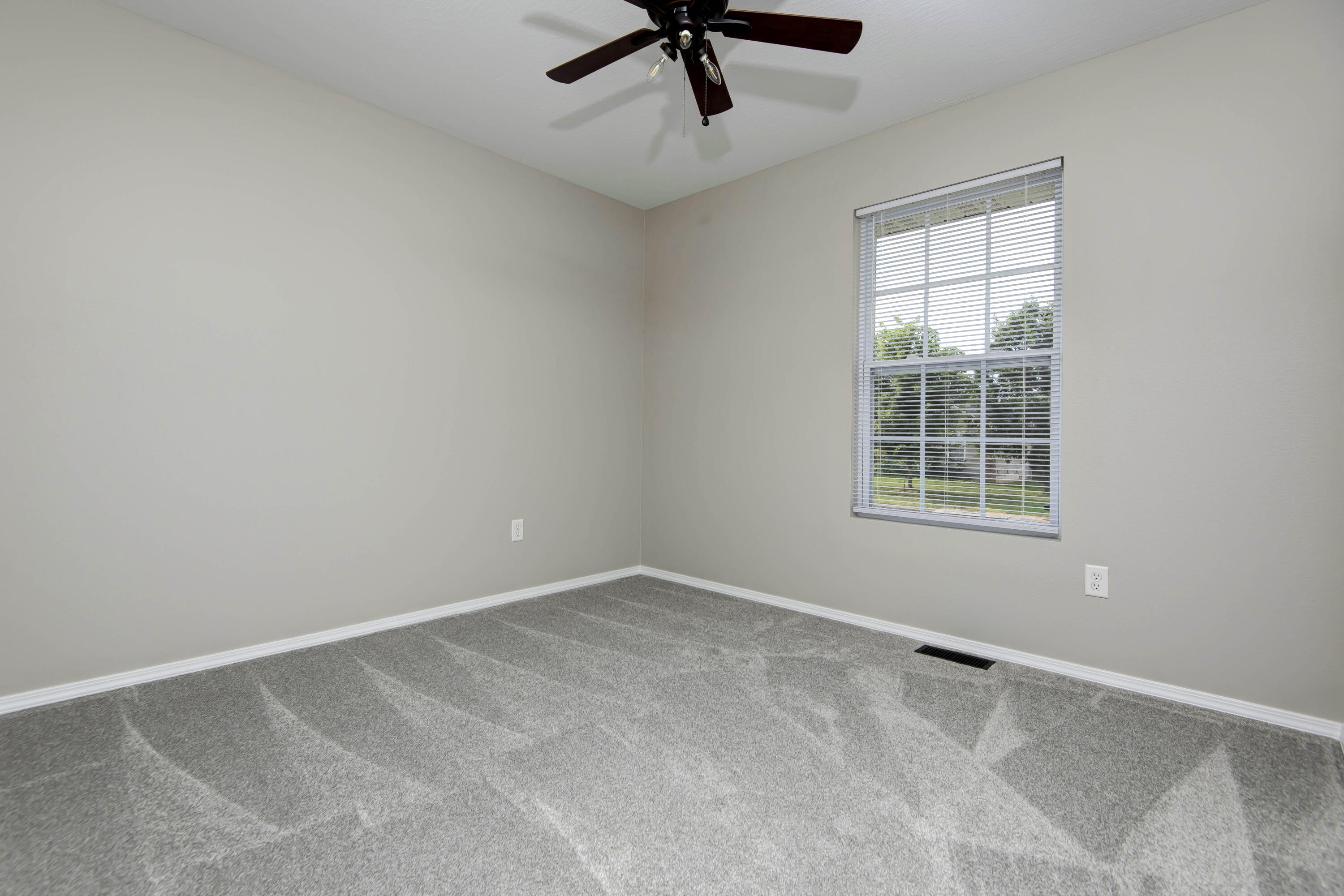 2463 West Cedar Creek Drive Property Photo 22