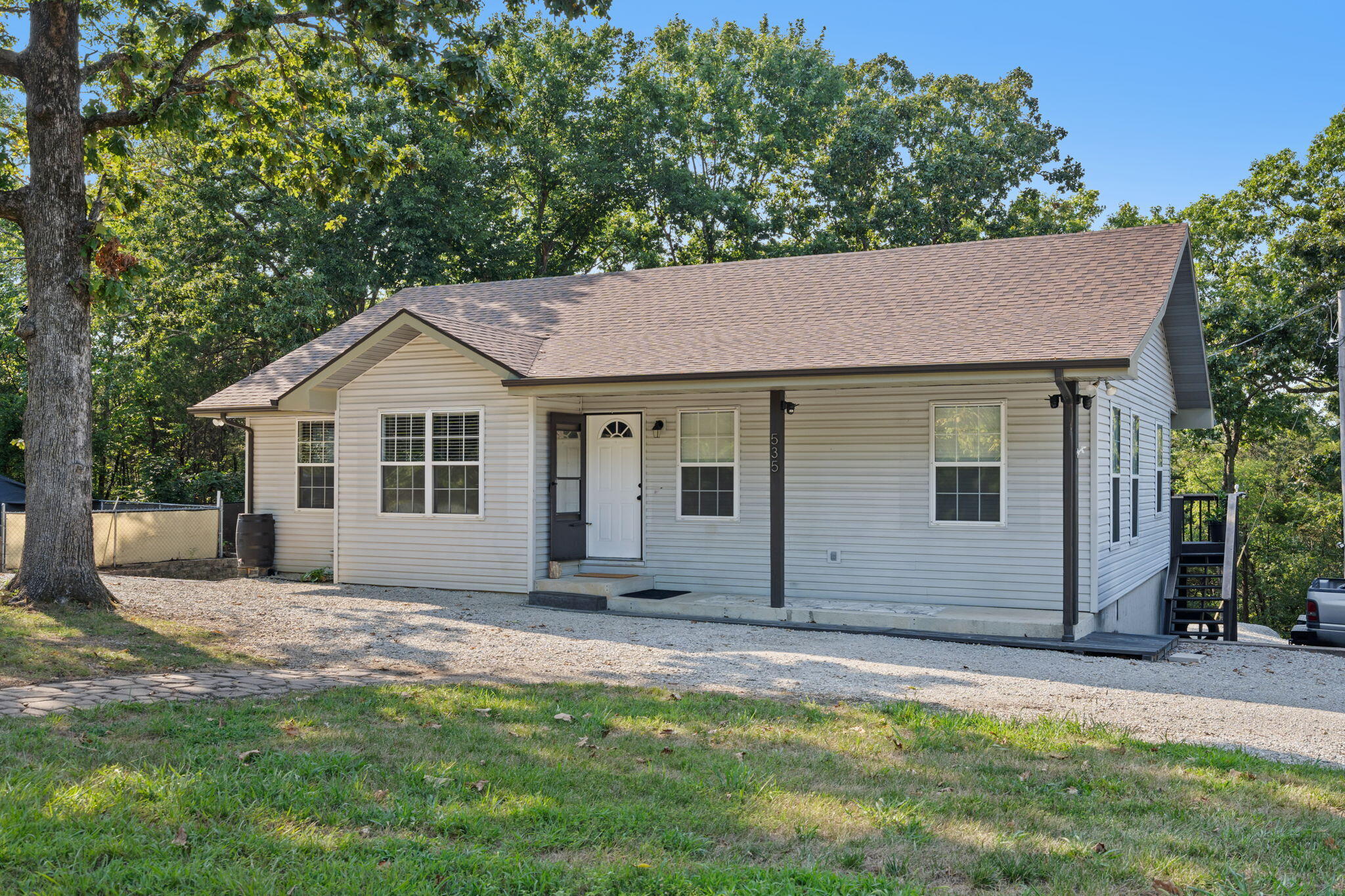 535 Taneycomo Road Property Photo 8