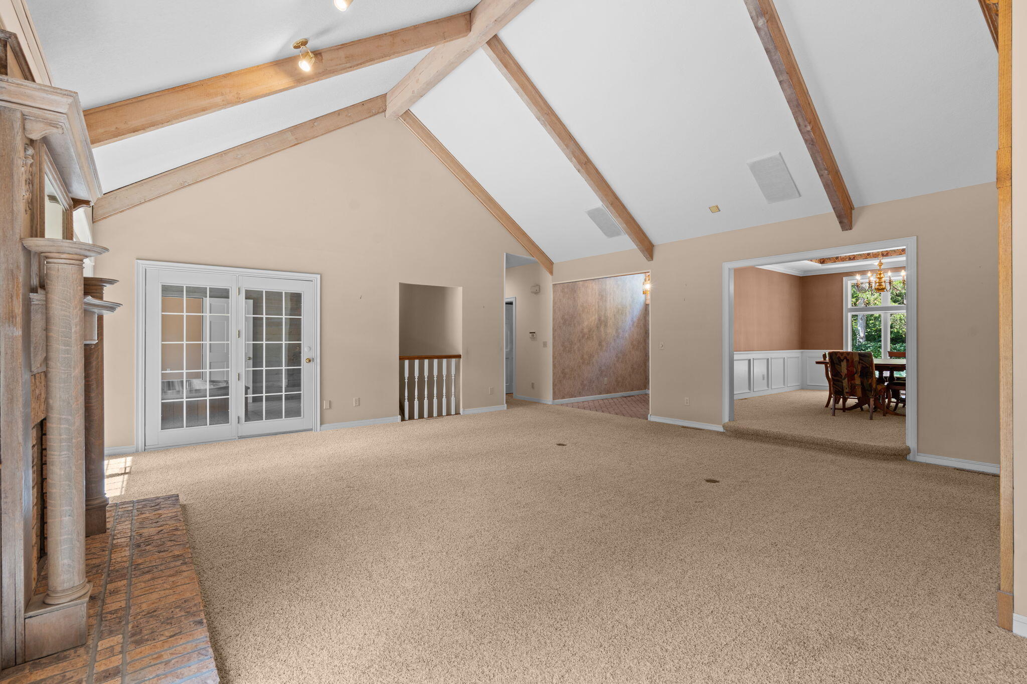 980 West Rivendale Drive Property Photo 28