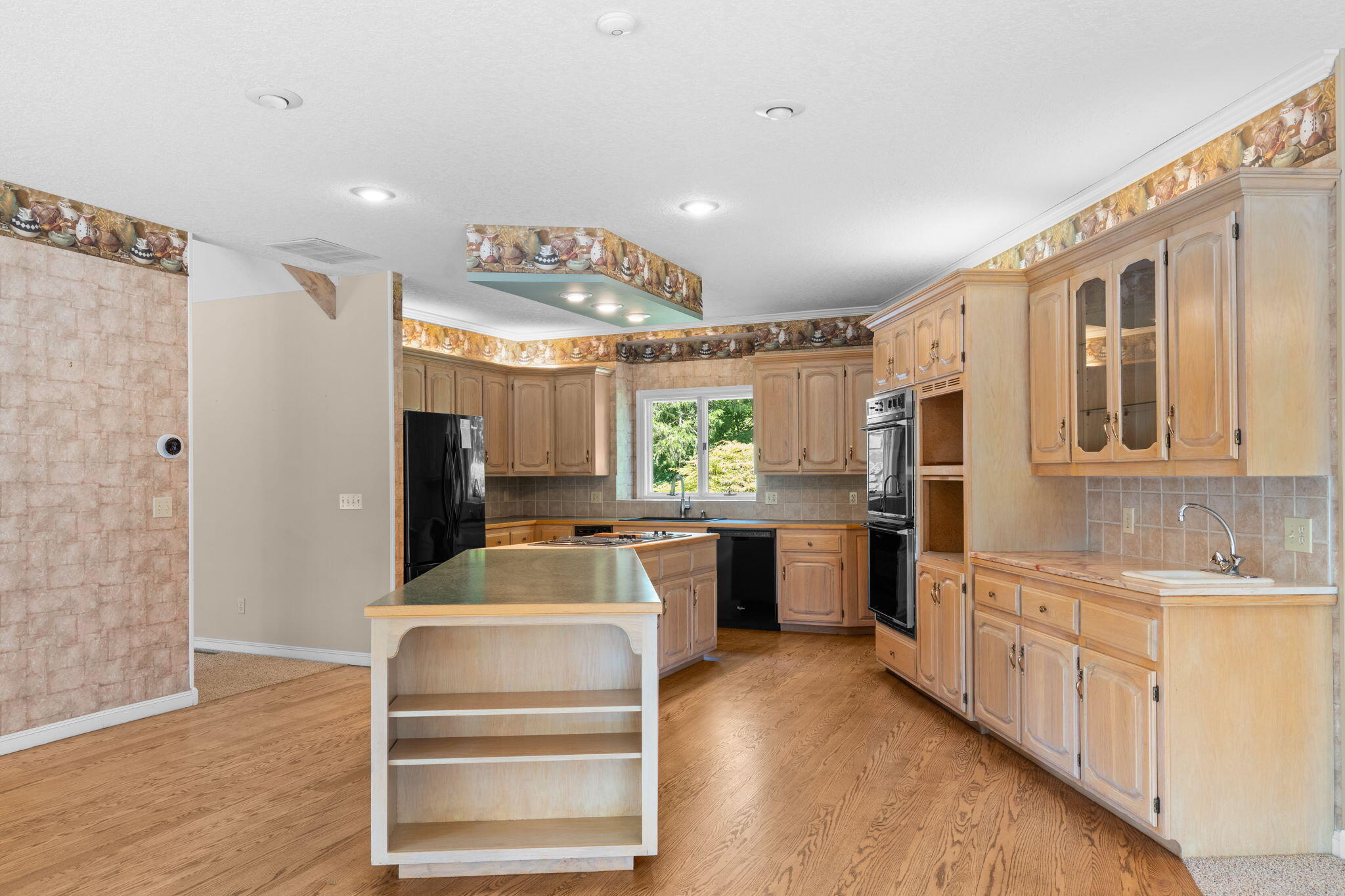980 West Rivendale Drive Property Photo 31