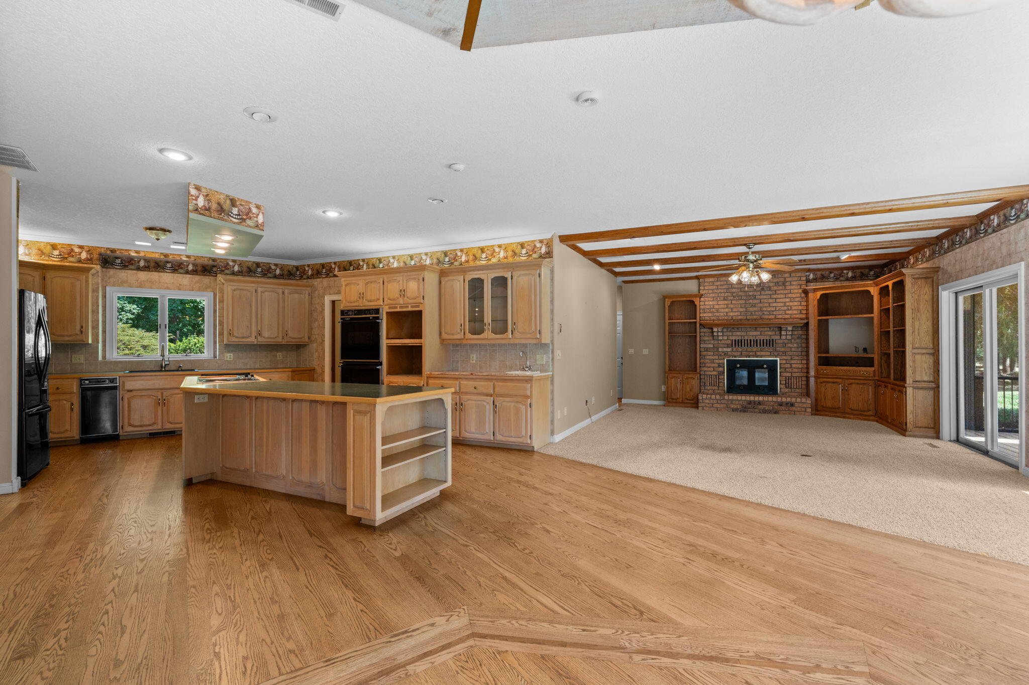 980 West Rivendale Drive Property Photo 37