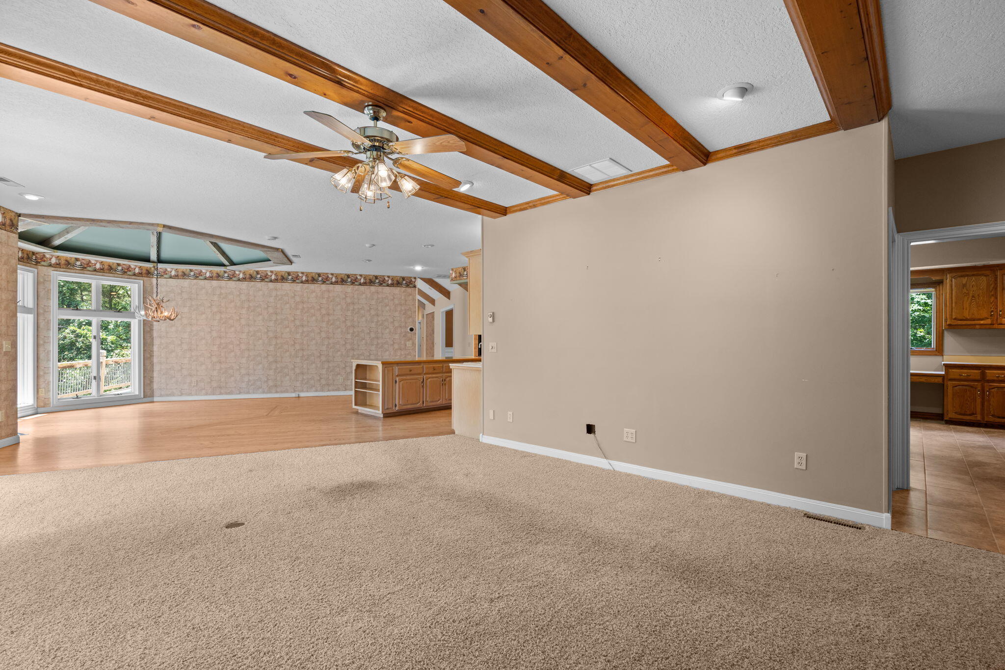 980 West Rivendale Drive Property Photo 39