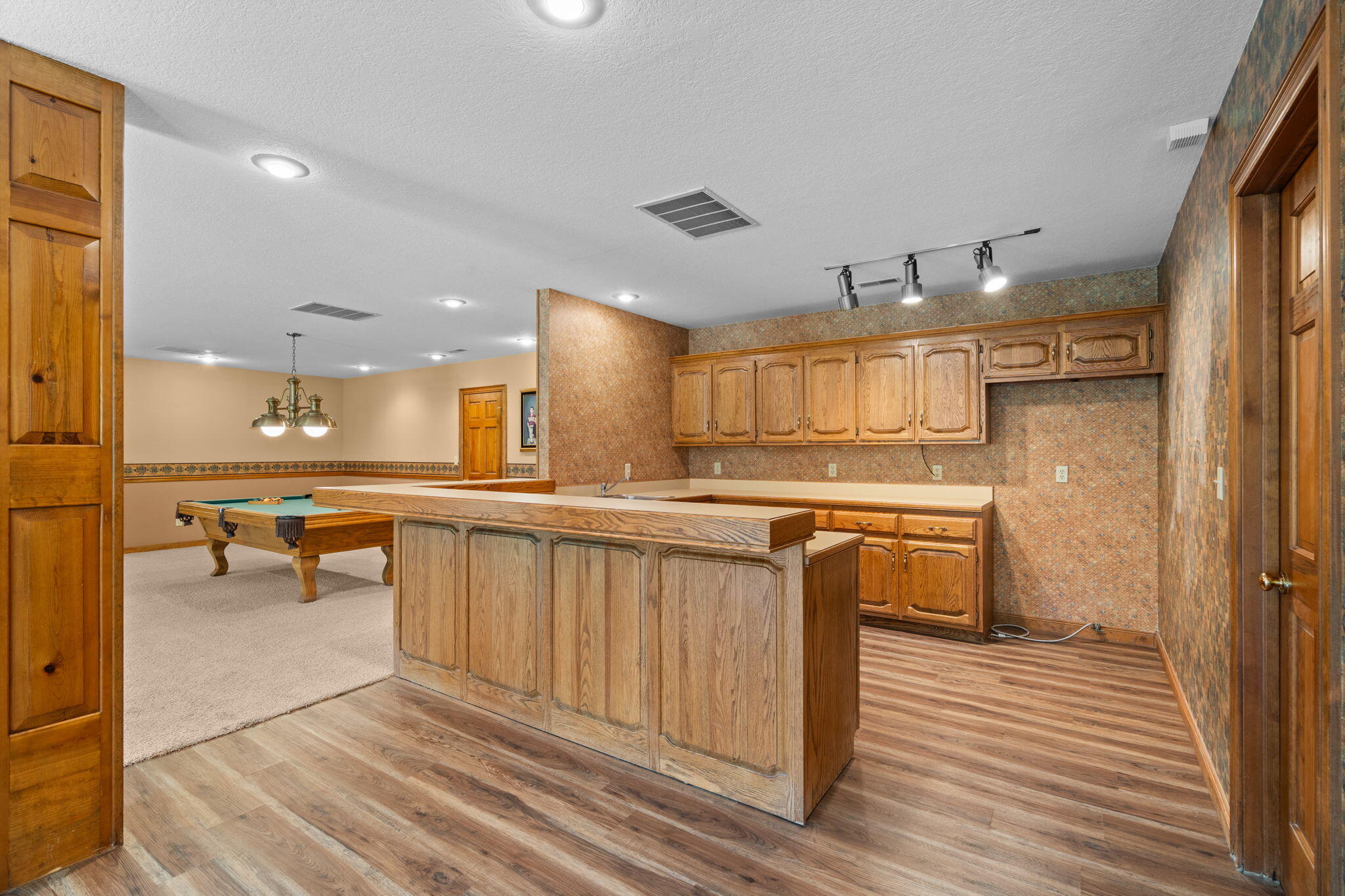 980 West Rivendale Drive Property Photo 64