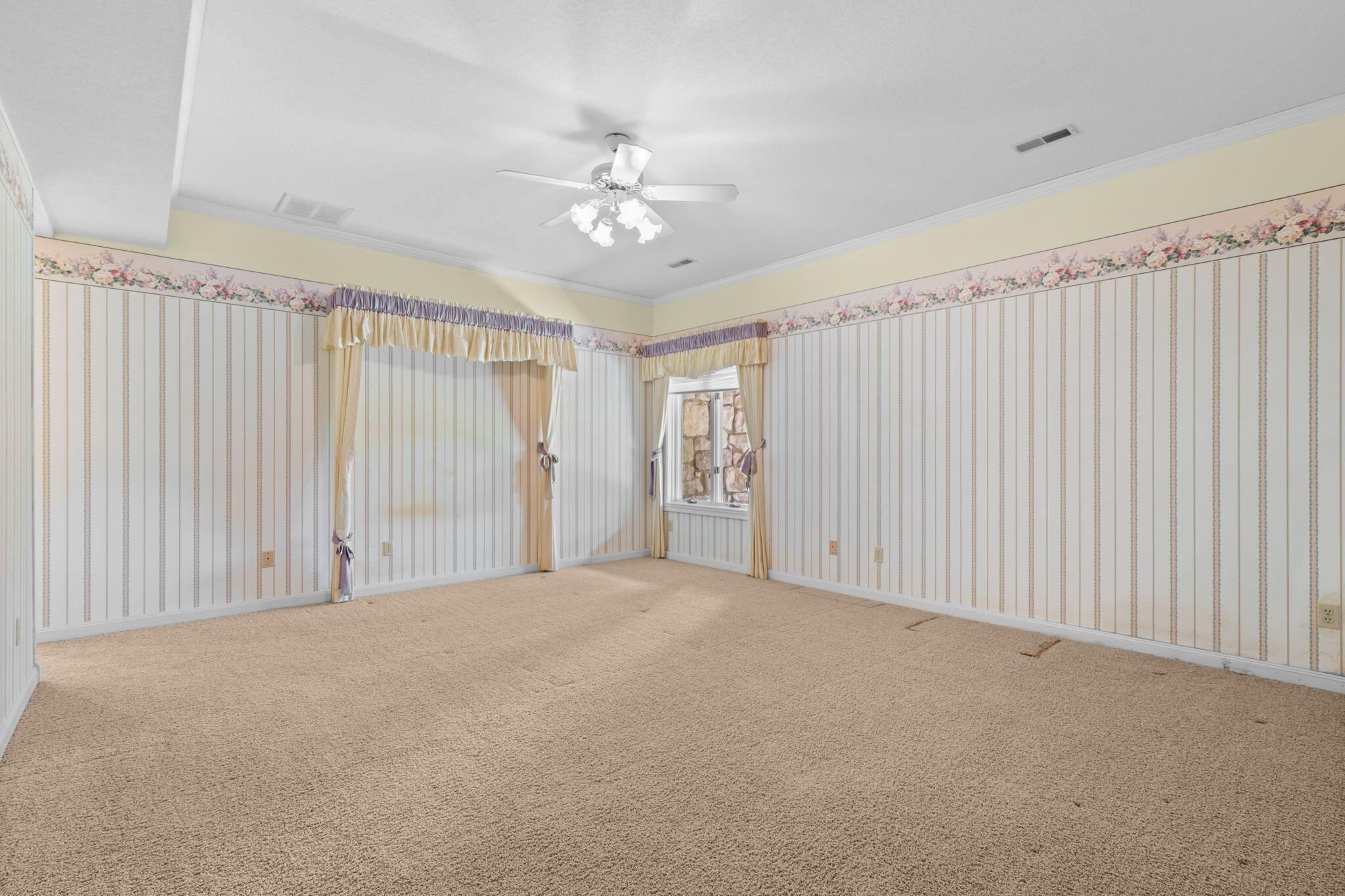 980 West Rivendale Drive Property Photo 66