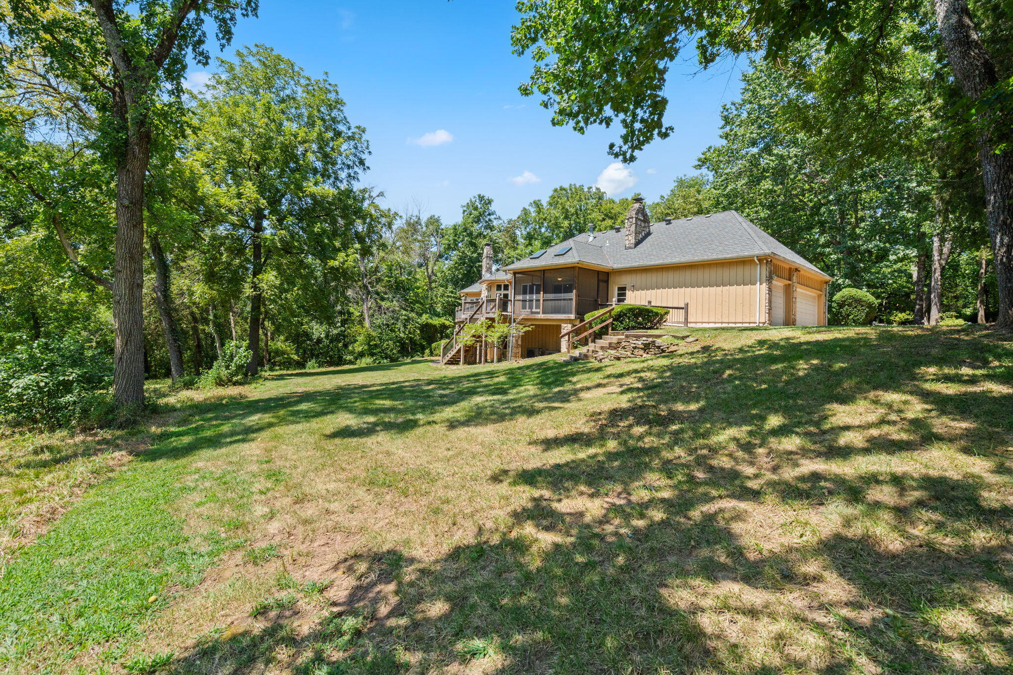 980 West Rivendale Drive Property Photo 84
