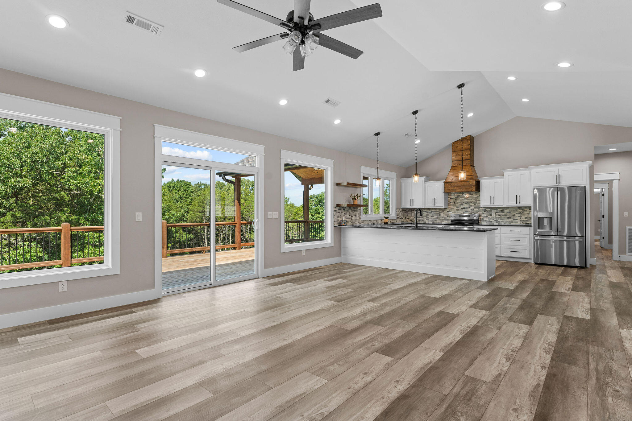 187 Silver Sunset Lane Property Photo 13