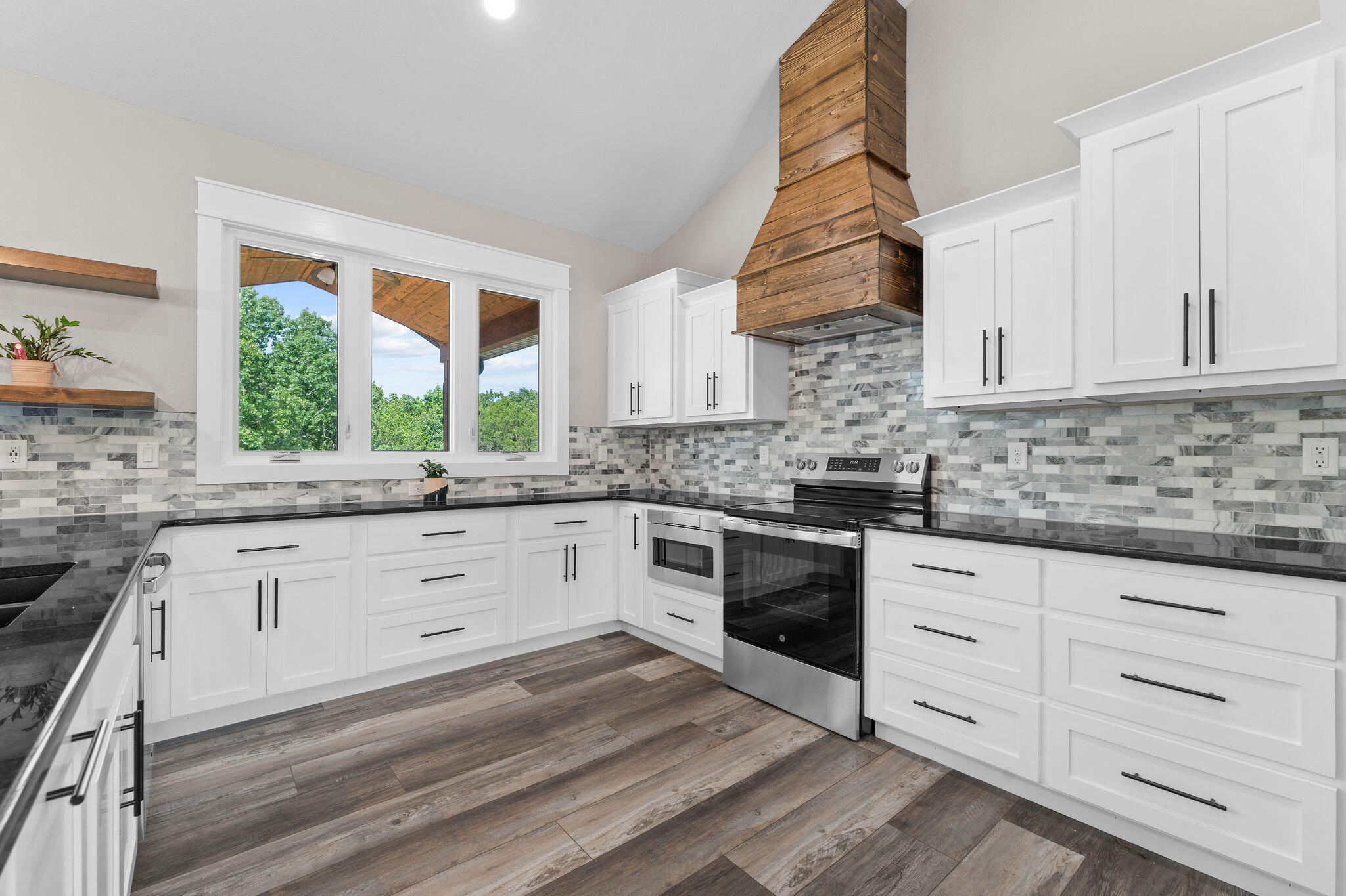 187 Silver Sunset Lane Property Photo 15