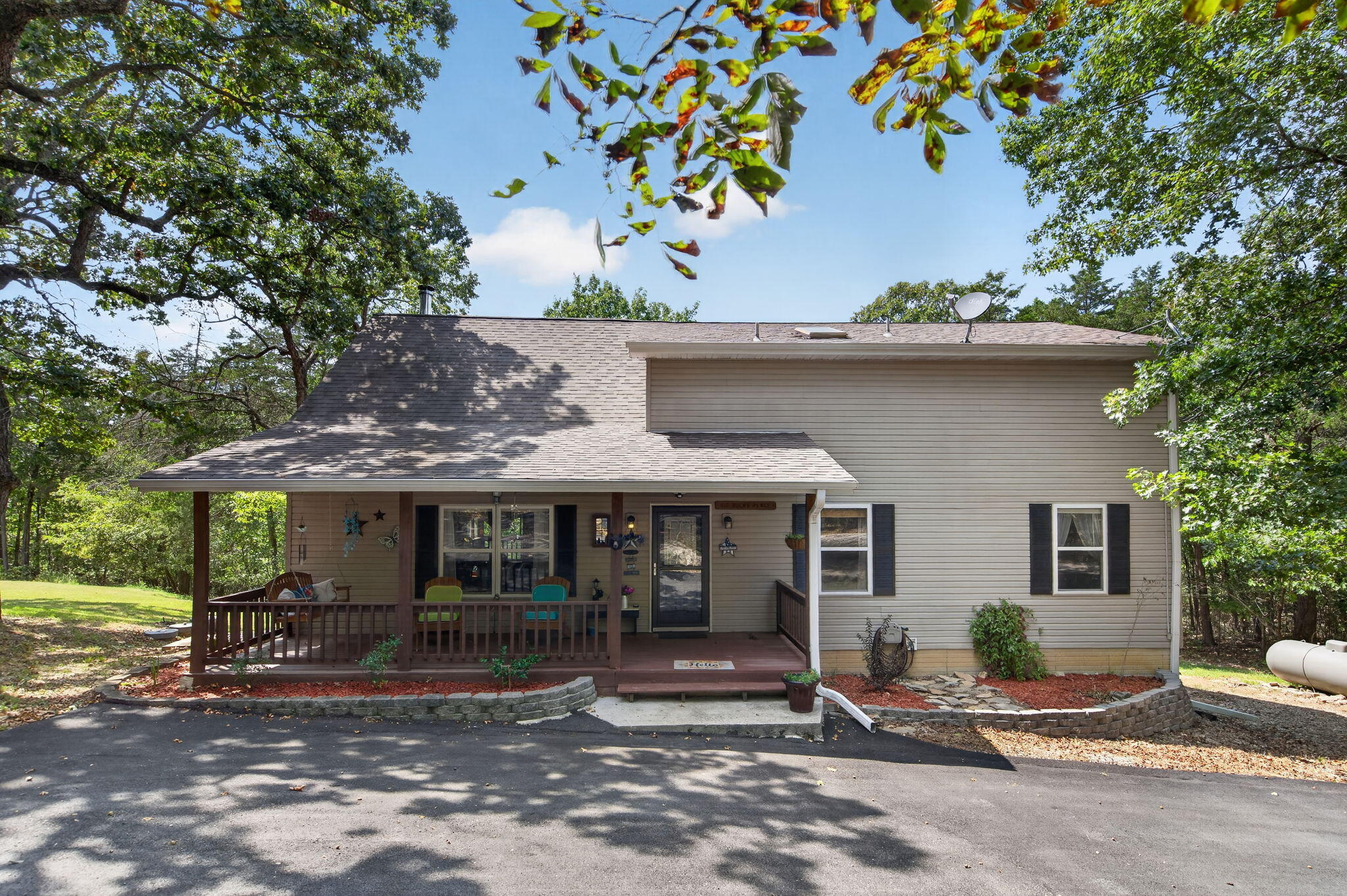 27639 Royal Point Drive Property Photo 1