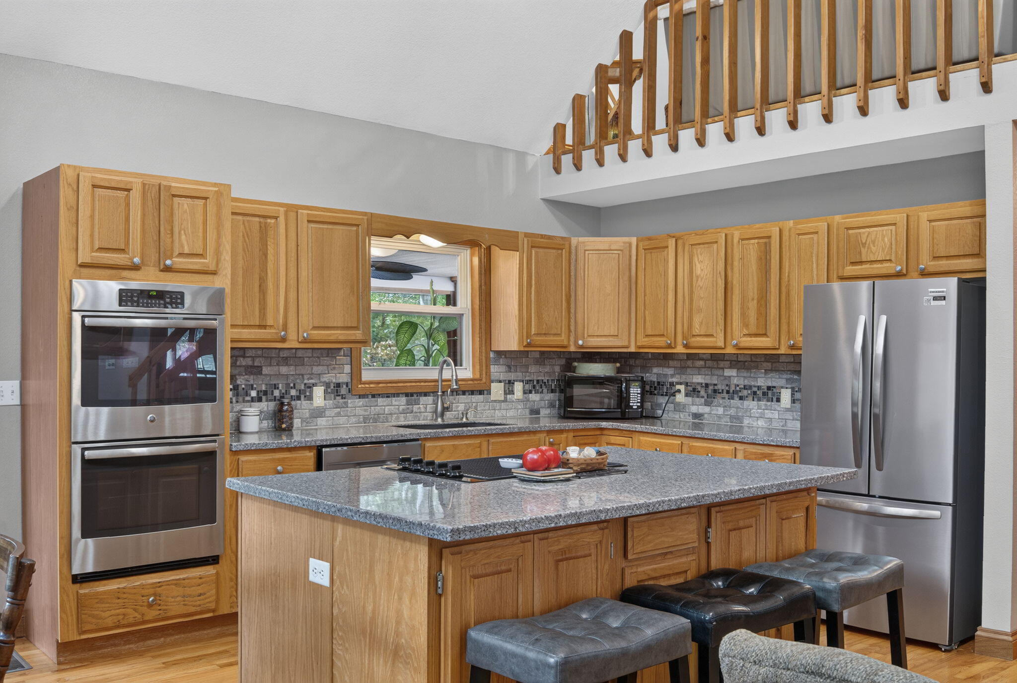 27639 Royal Point Drive Property Photo 8