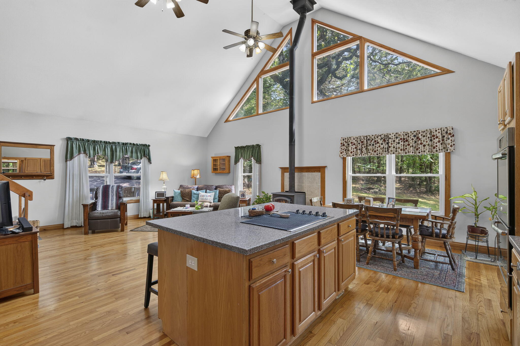 27639 Royal Point Drive Property Photo 10