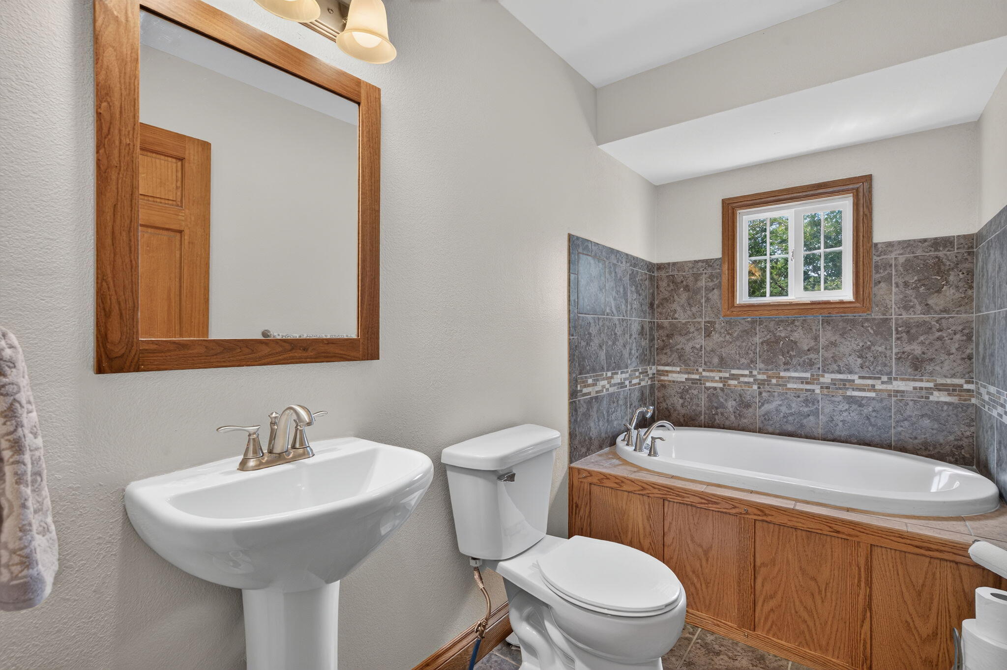 27639 Royal Point Drive Property Photo 13