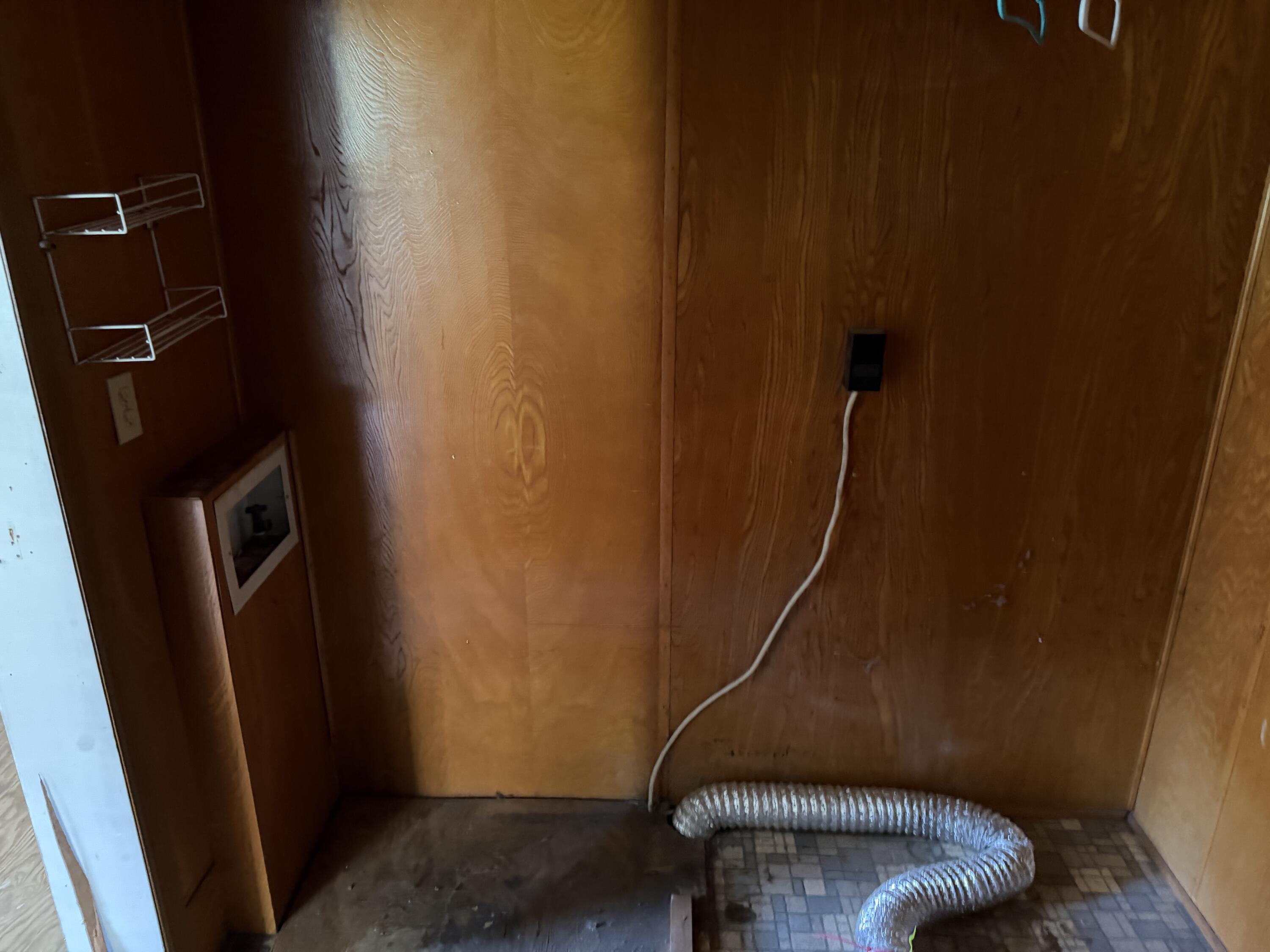 135 Lake Circle Drive Property Photo 8