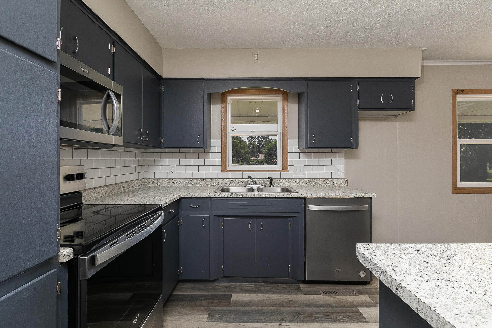 505 North Water Avenue Property Photo 11