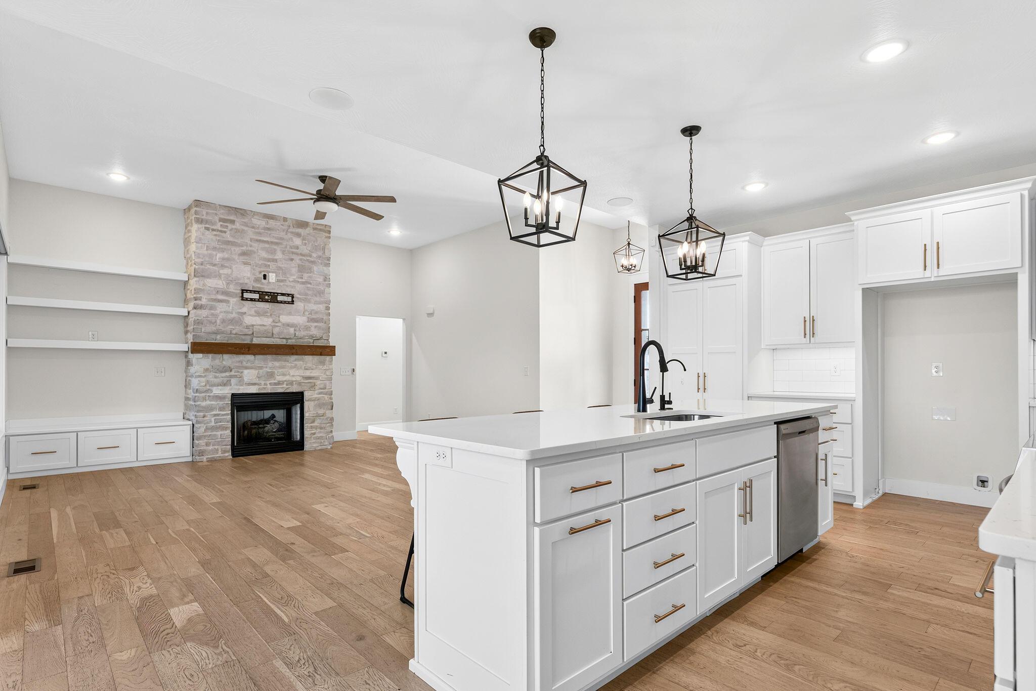 4457 Rome Avenue Property Photo 12