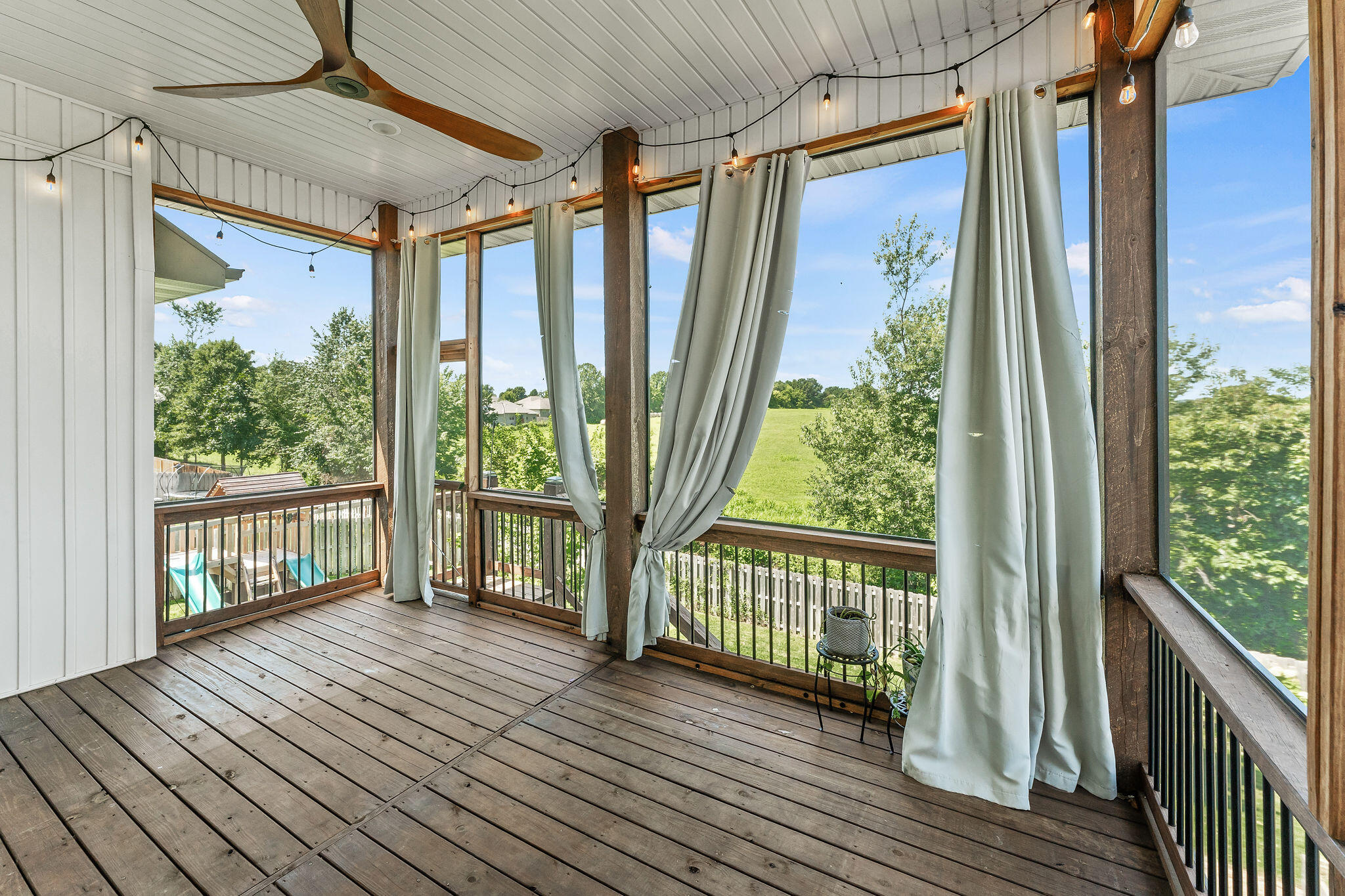 4457 Rome Avenue Property Photo 31