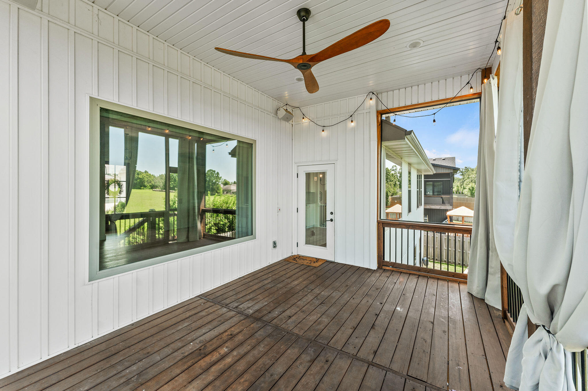 4457 Rome Avenue Property Photo 32
