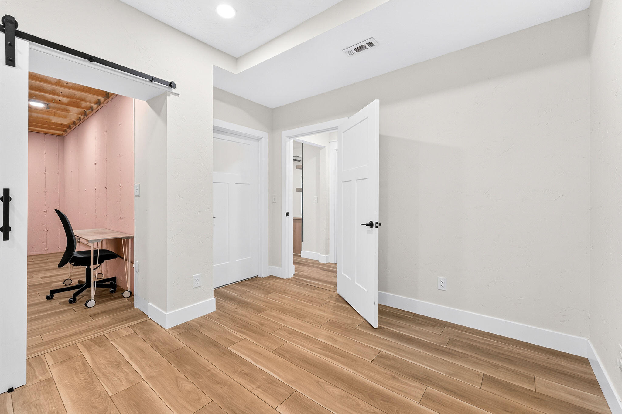 4457 Rome Avenue Property Photo 44
