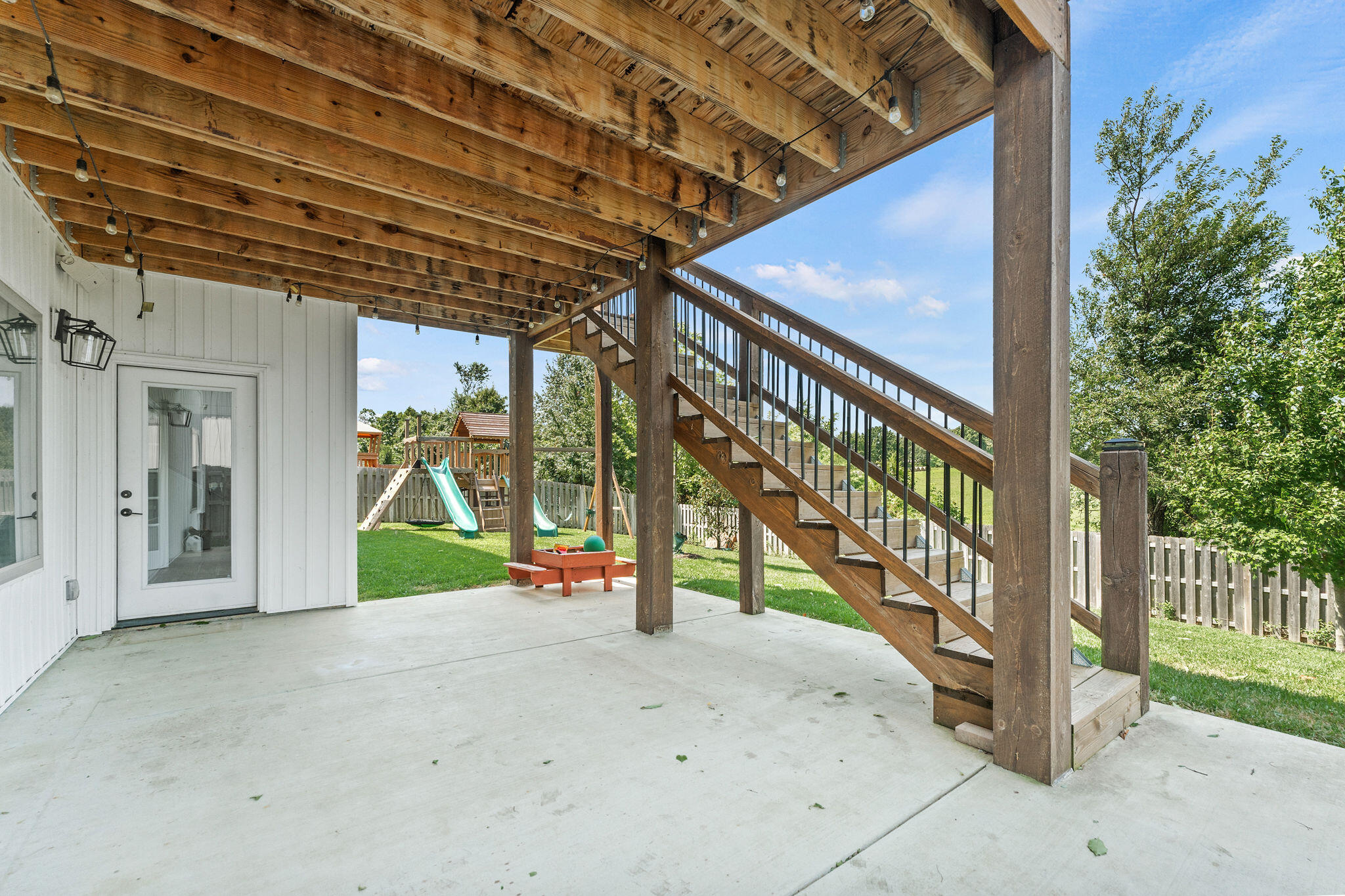 4457 Rome Avenue Property Photo 49