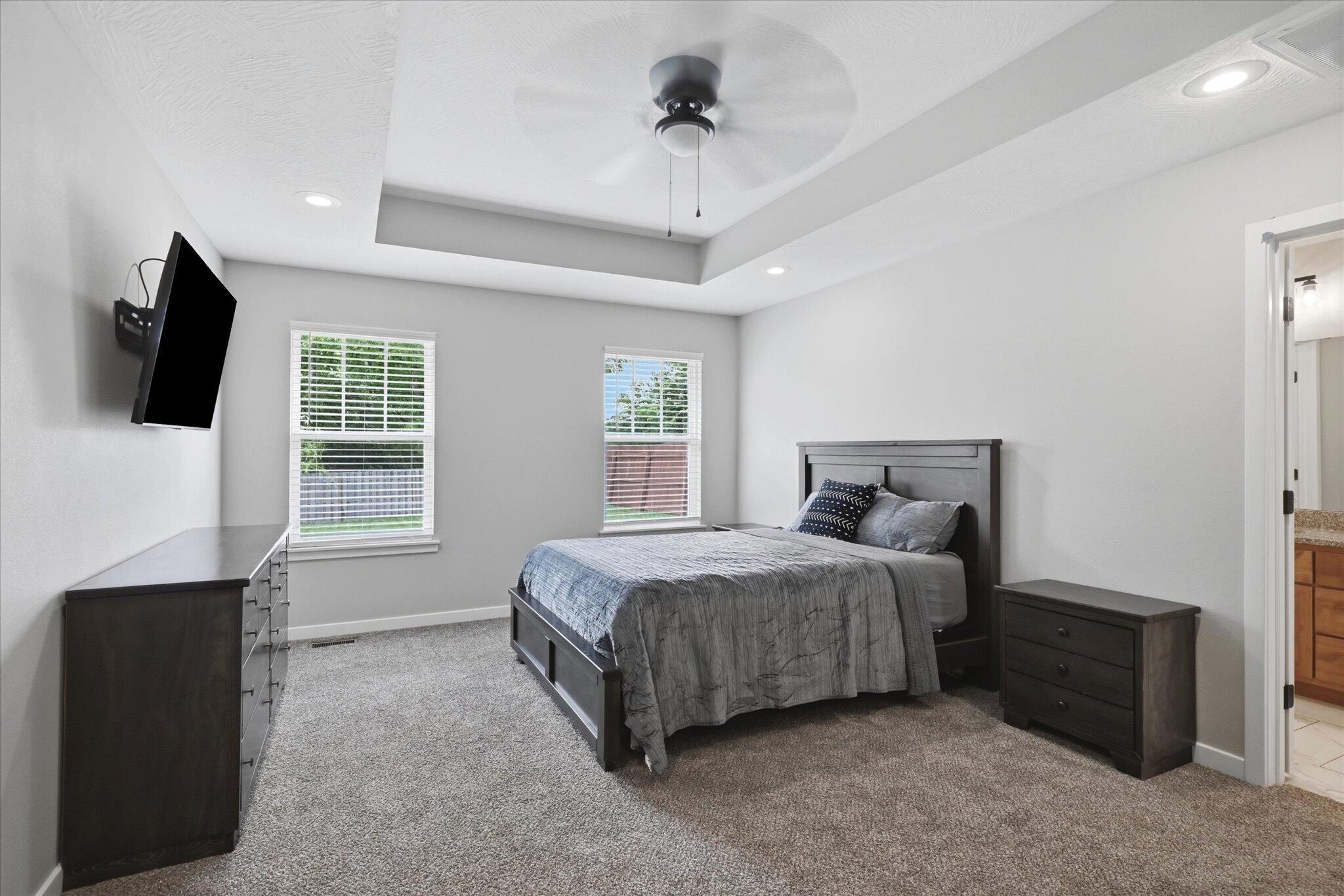 802 South Wheaton Hills Drive Property Photo 14