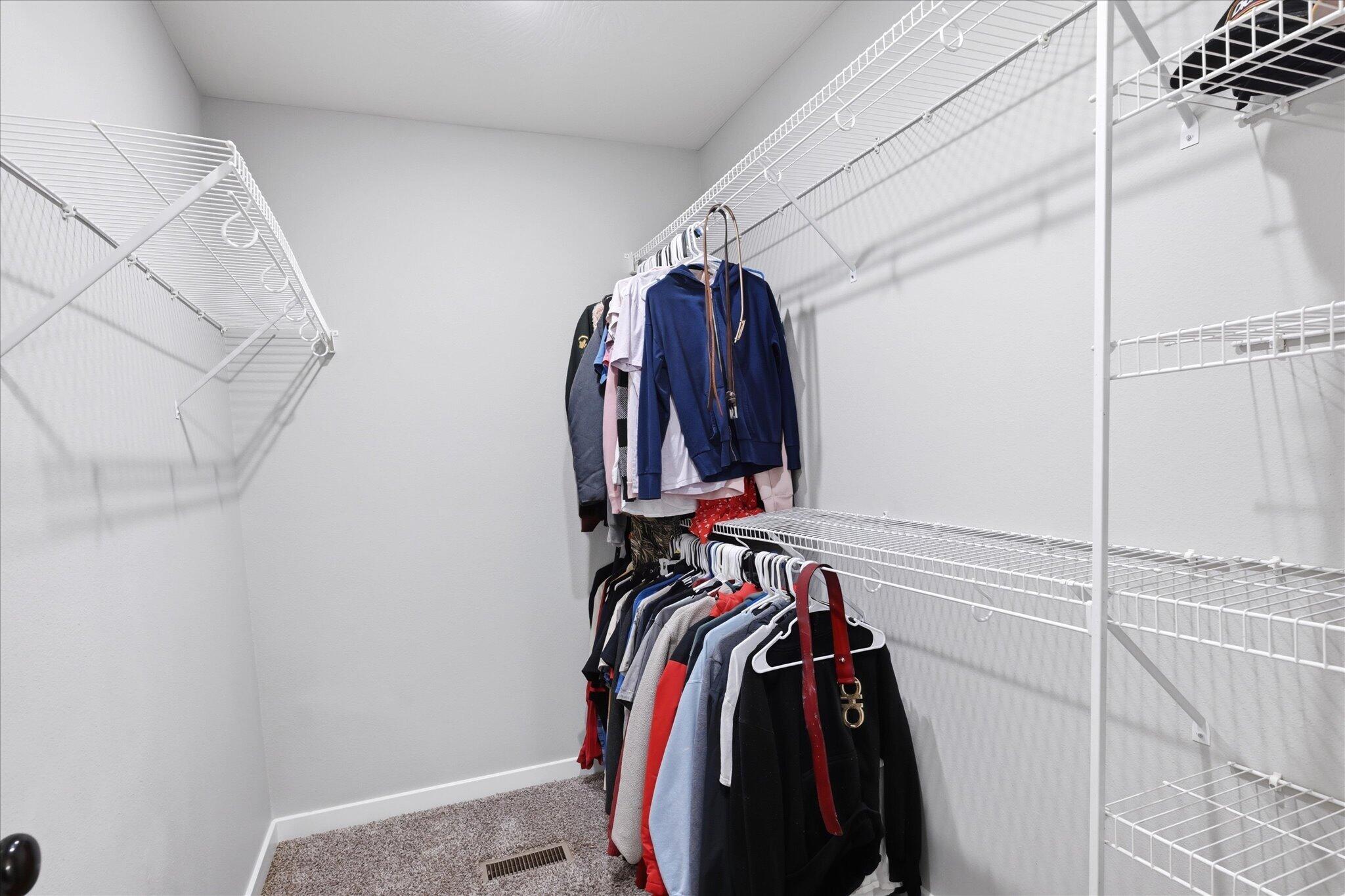802 South Wheaton Hills Drive Property Photo 18