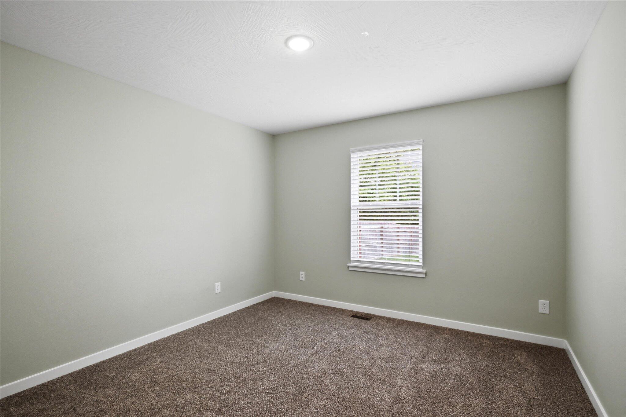 802 South Wheaton Hills Drive Property Photo 20