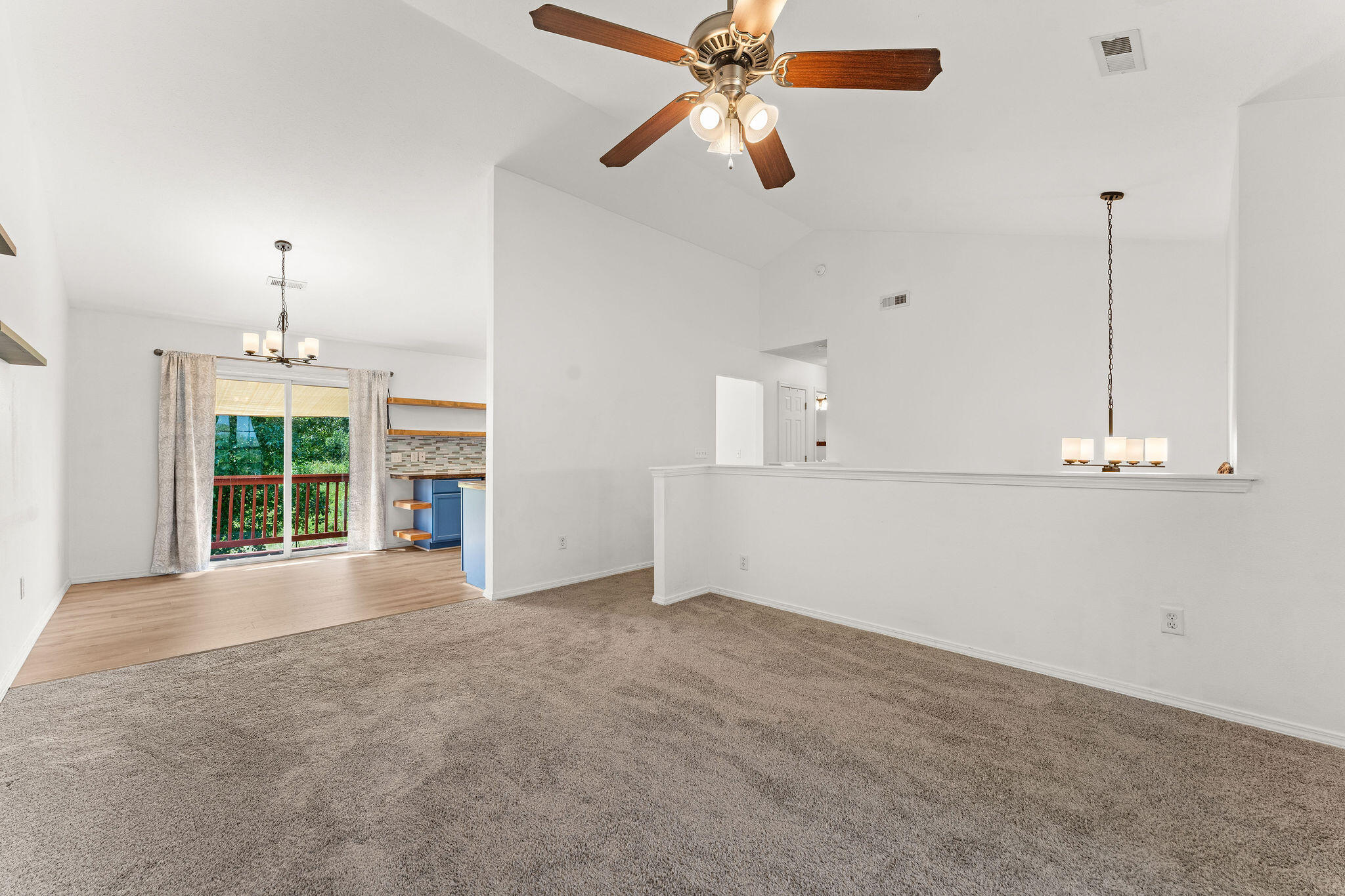 577 Van Buren Road Property Photo 9
