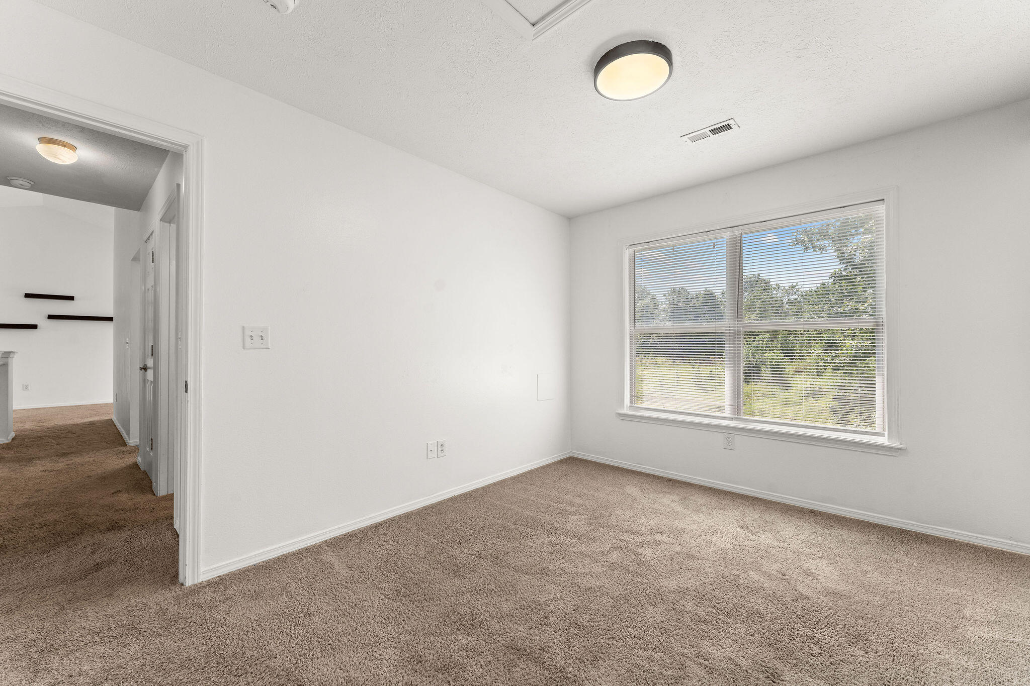 577 Van Buren Road Property Photo 21