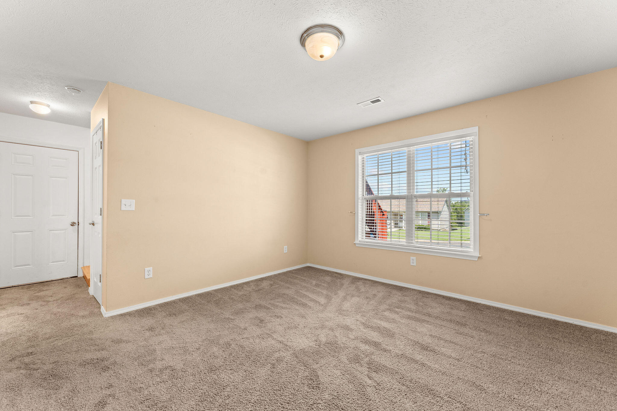 577 Van Buren Road Property Photo 24