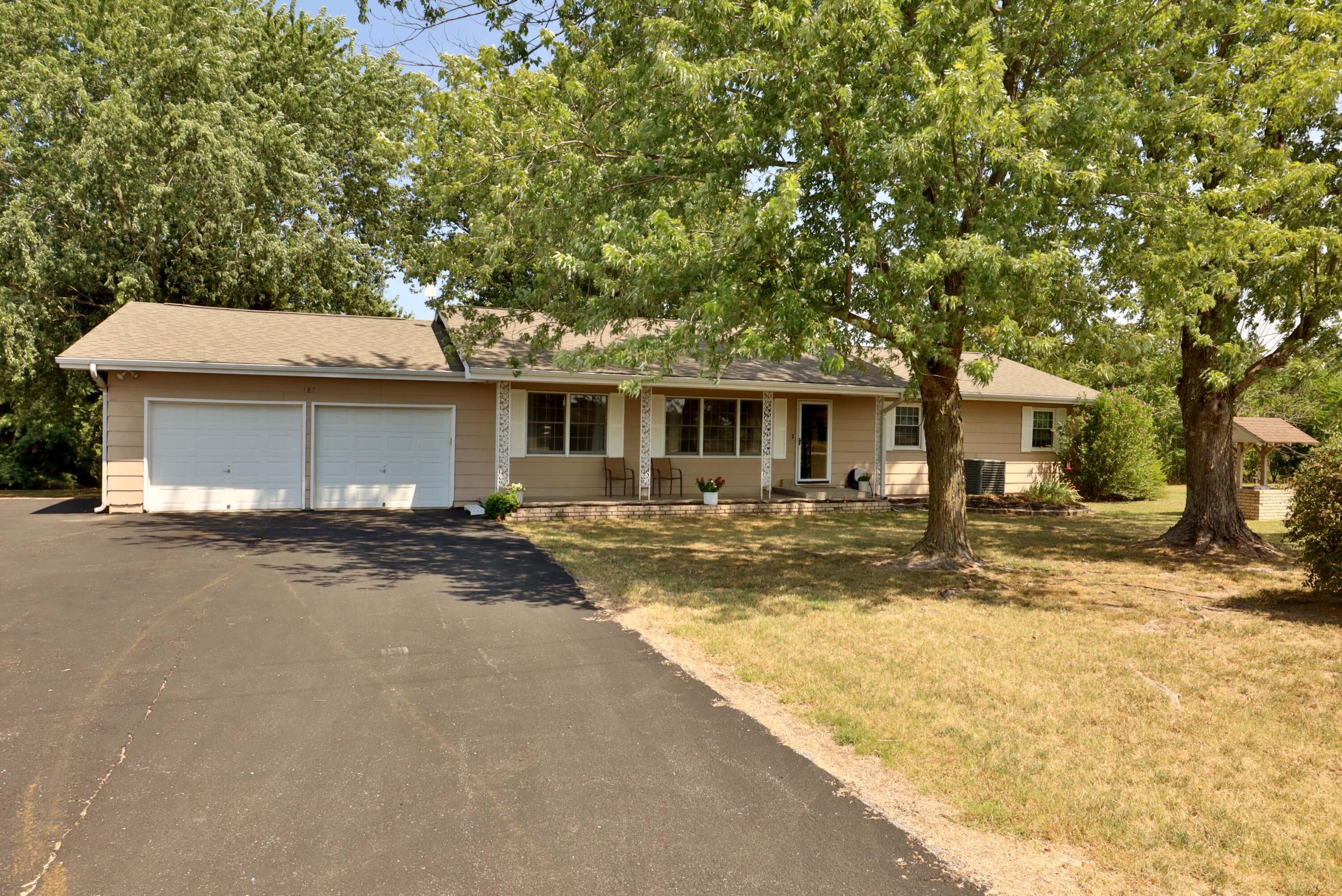 187 Rose Lane