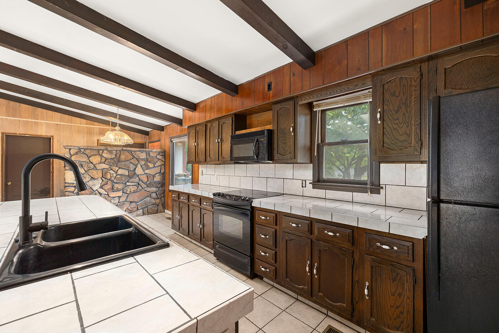718 Baker Street Property Photo 17