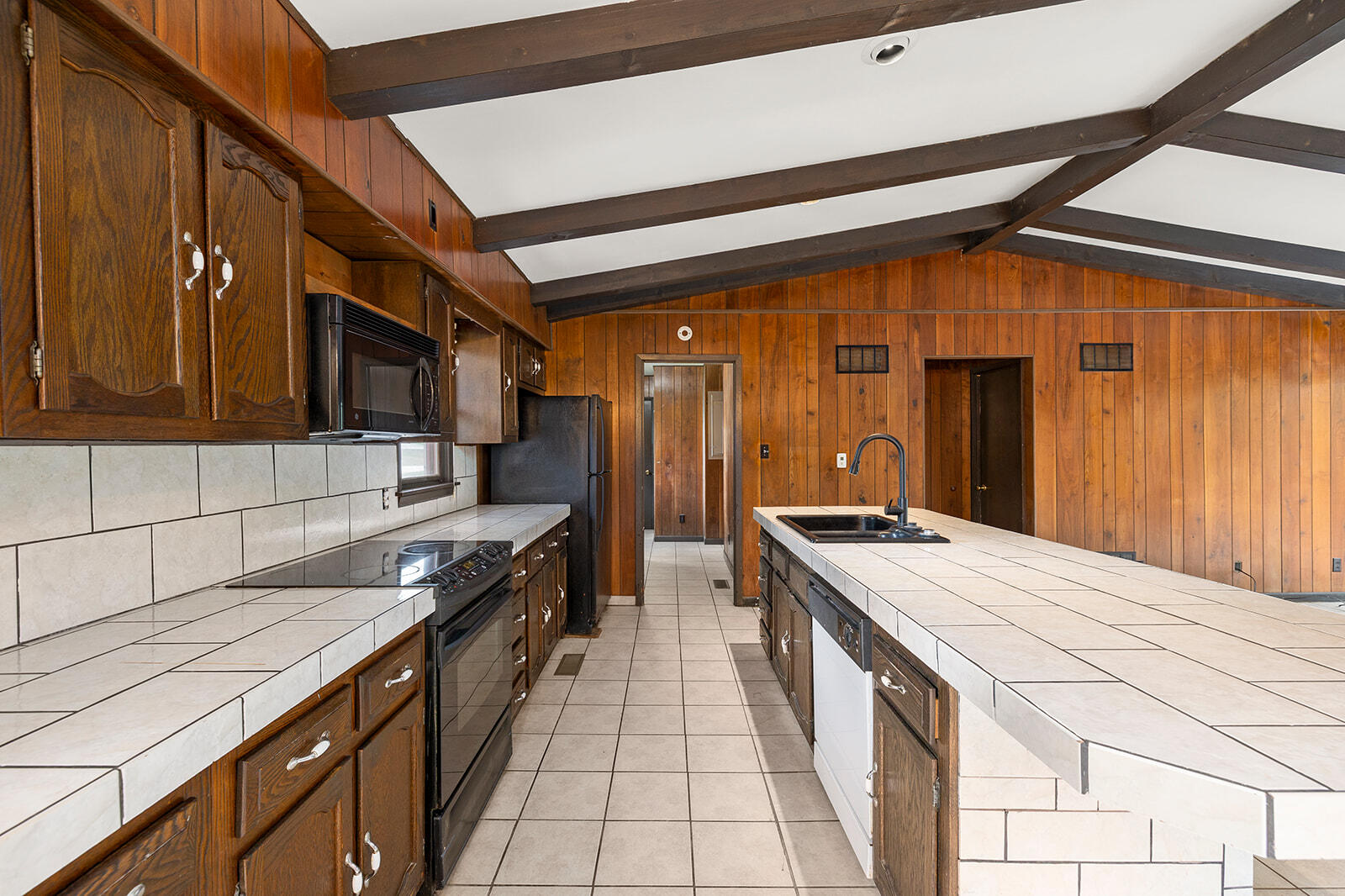 718 Baker Street Property Photo 19