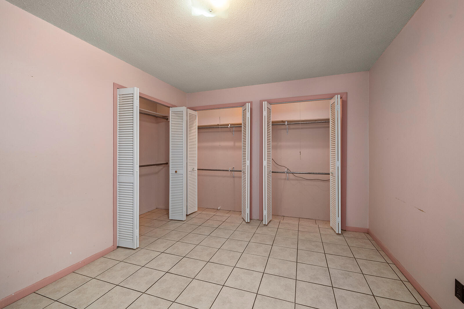 718 Baker Street Property Photo 26