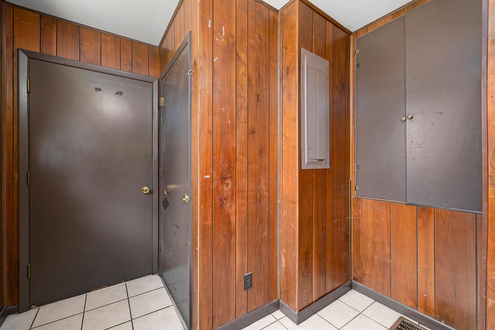 718 Baker Street Property Photo 28