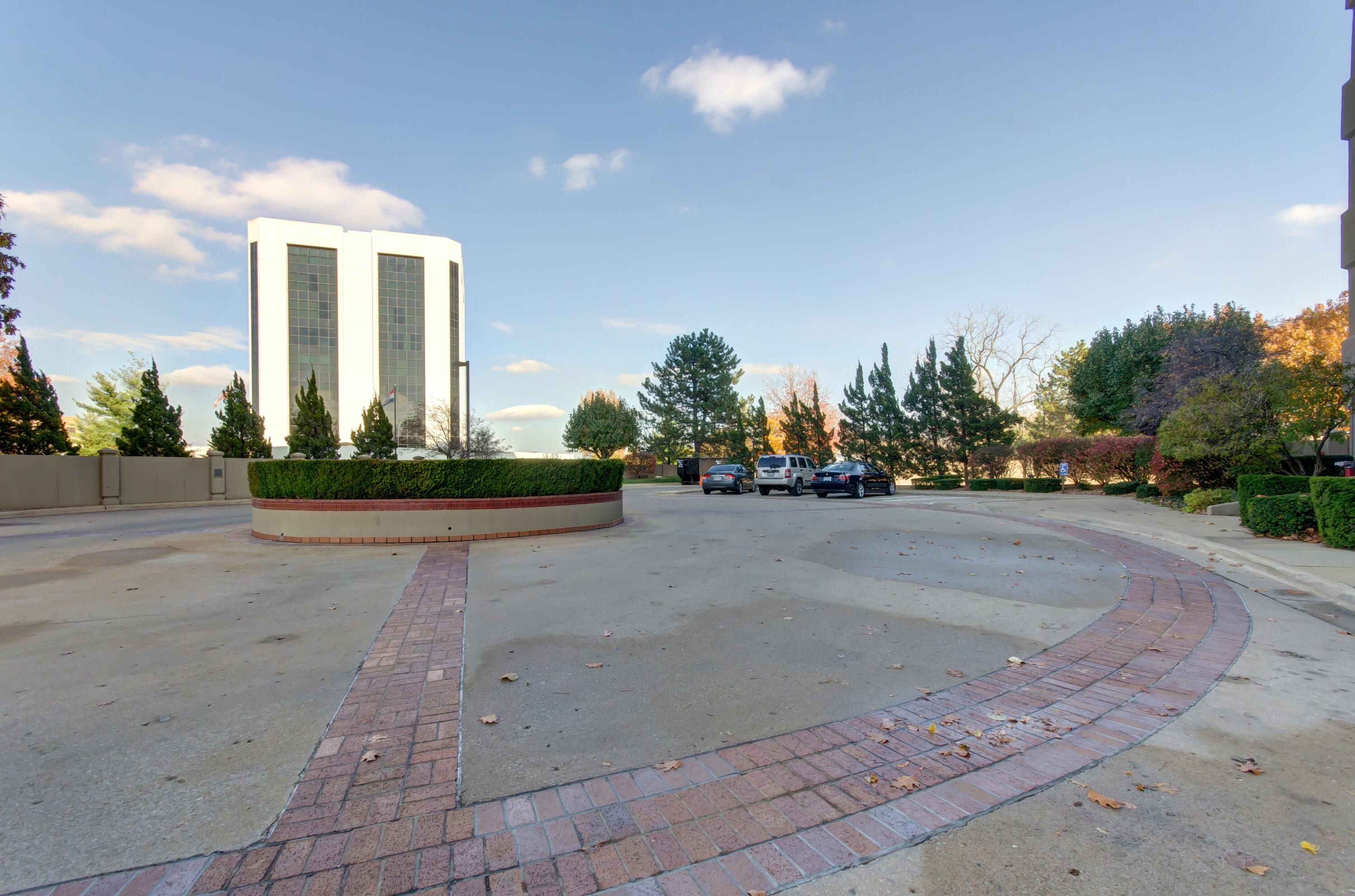 350 South John Q Hammons Parkway 1-a Property Photo 60