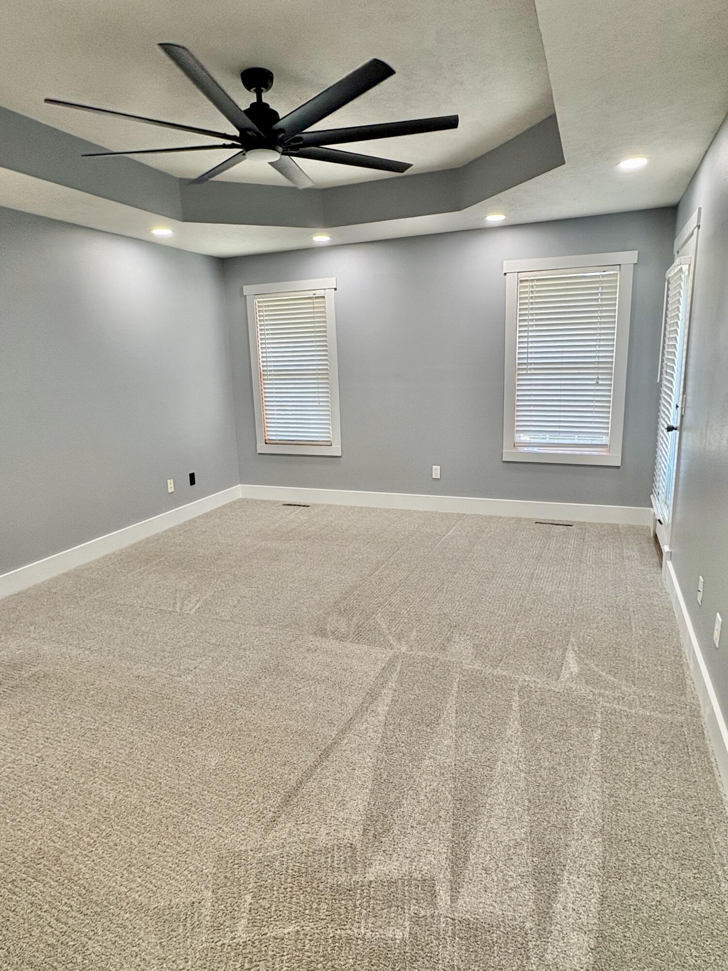 2207 West Colton Avenue Property Photo 9
