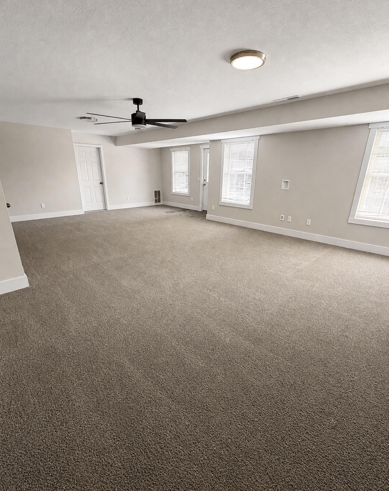 2207 West Colton Avenue Property Photo 15