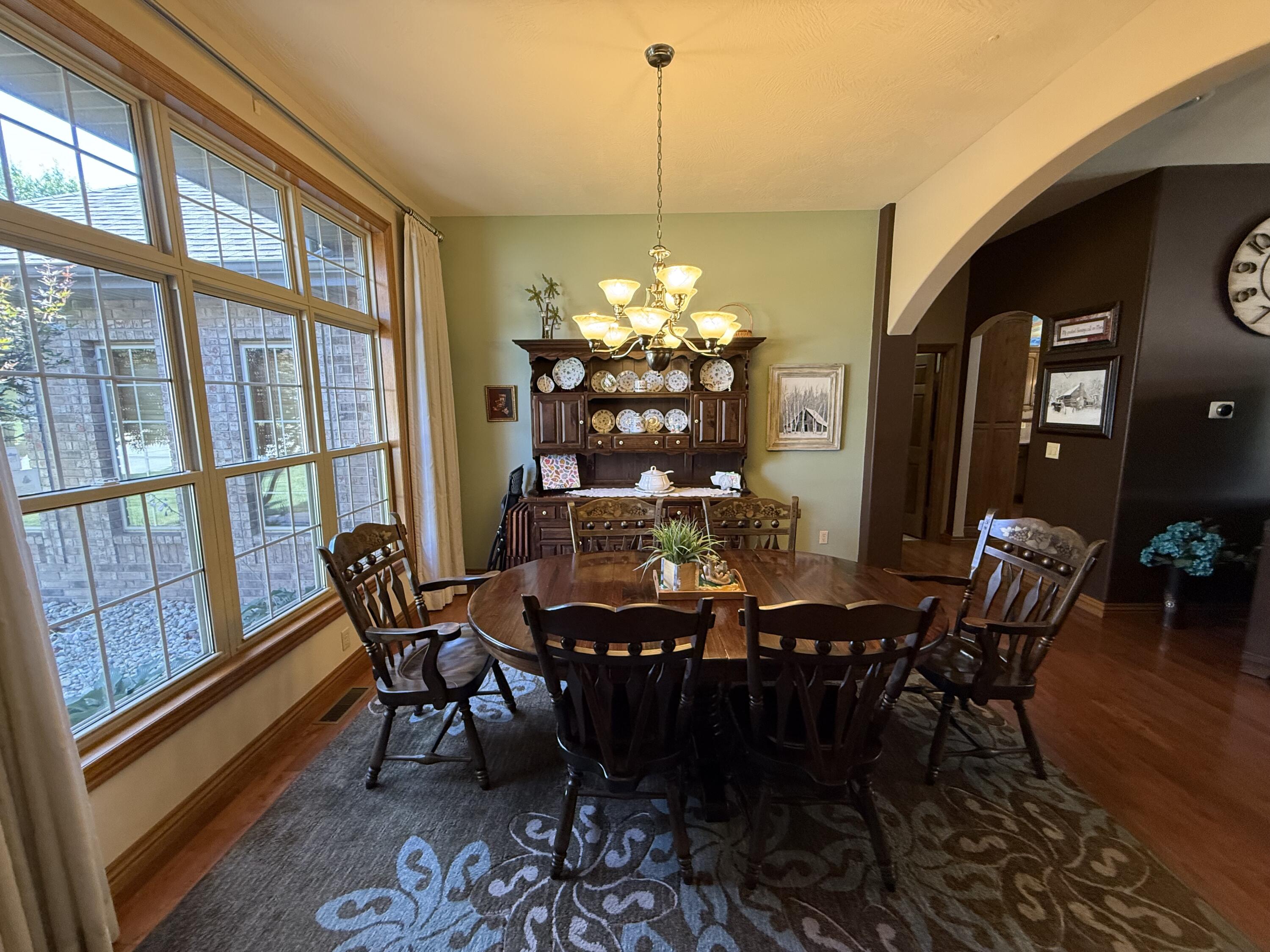1008 West Glacier Court Property Photo 3