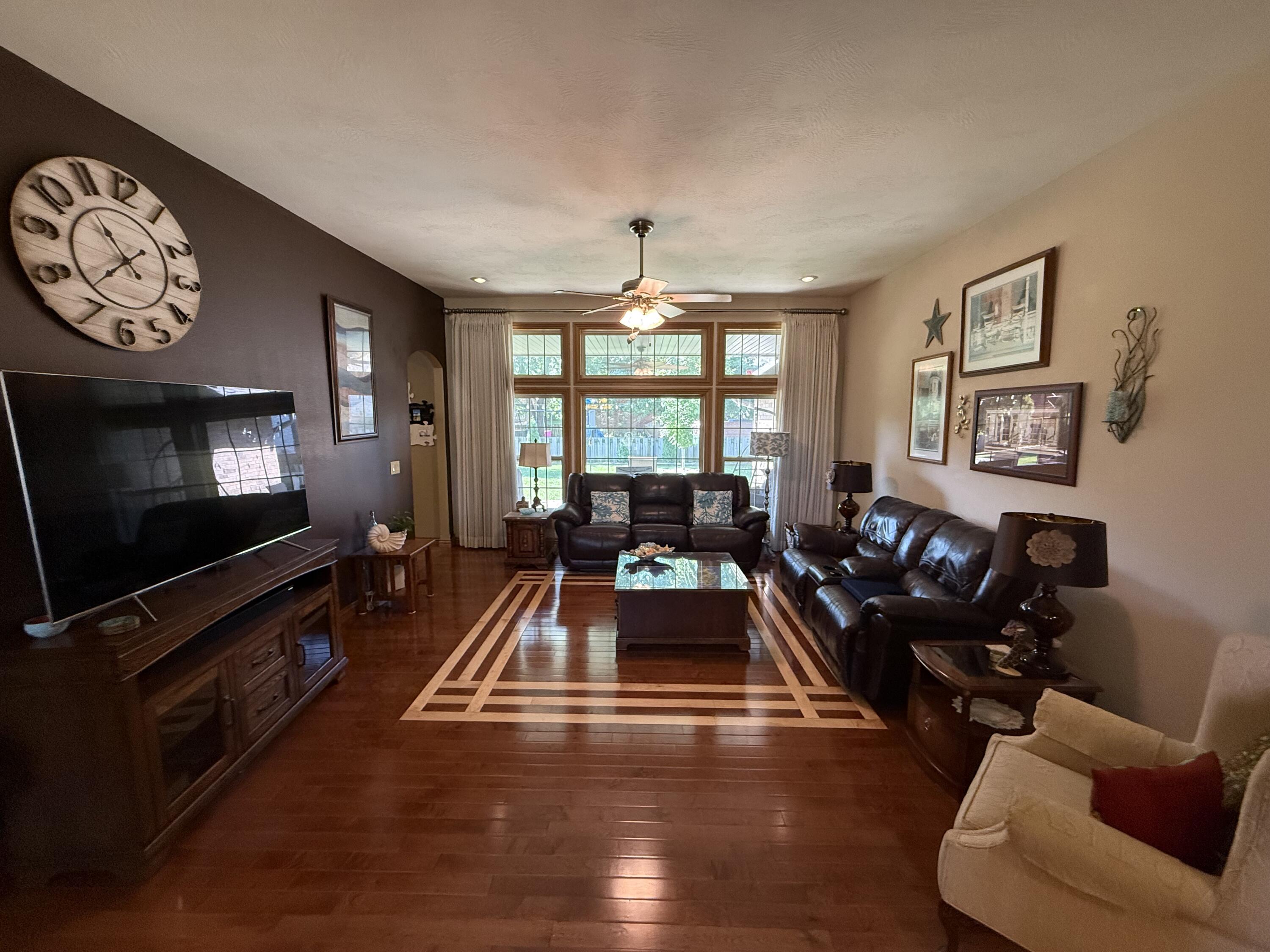 1008 West Glacier Court Property Photo 6